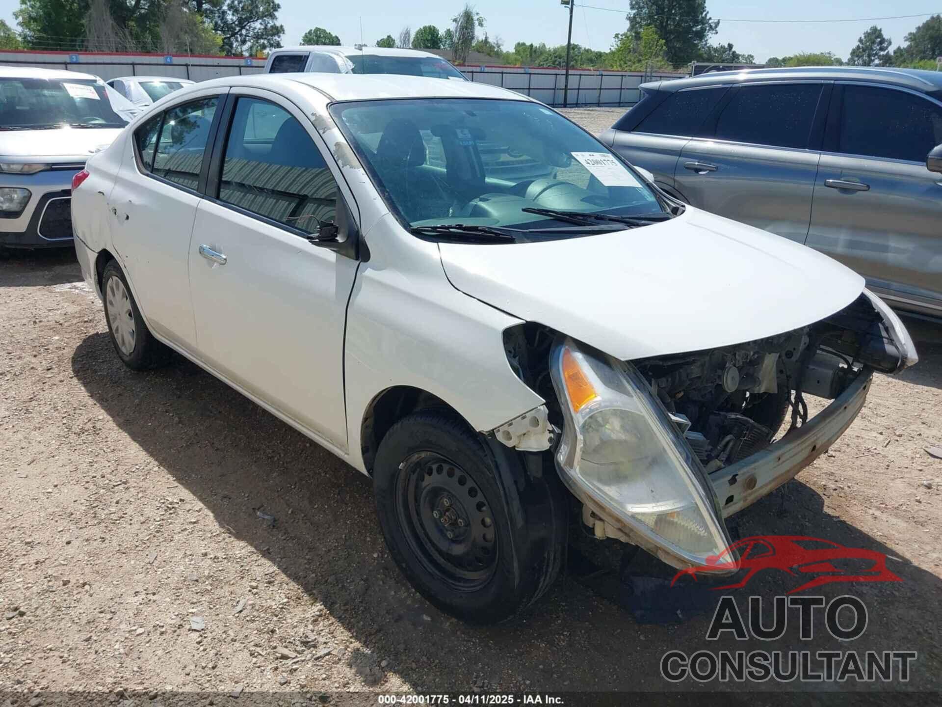 NISSAN VERSA 2017 - 3N1CN7AP6HL842992