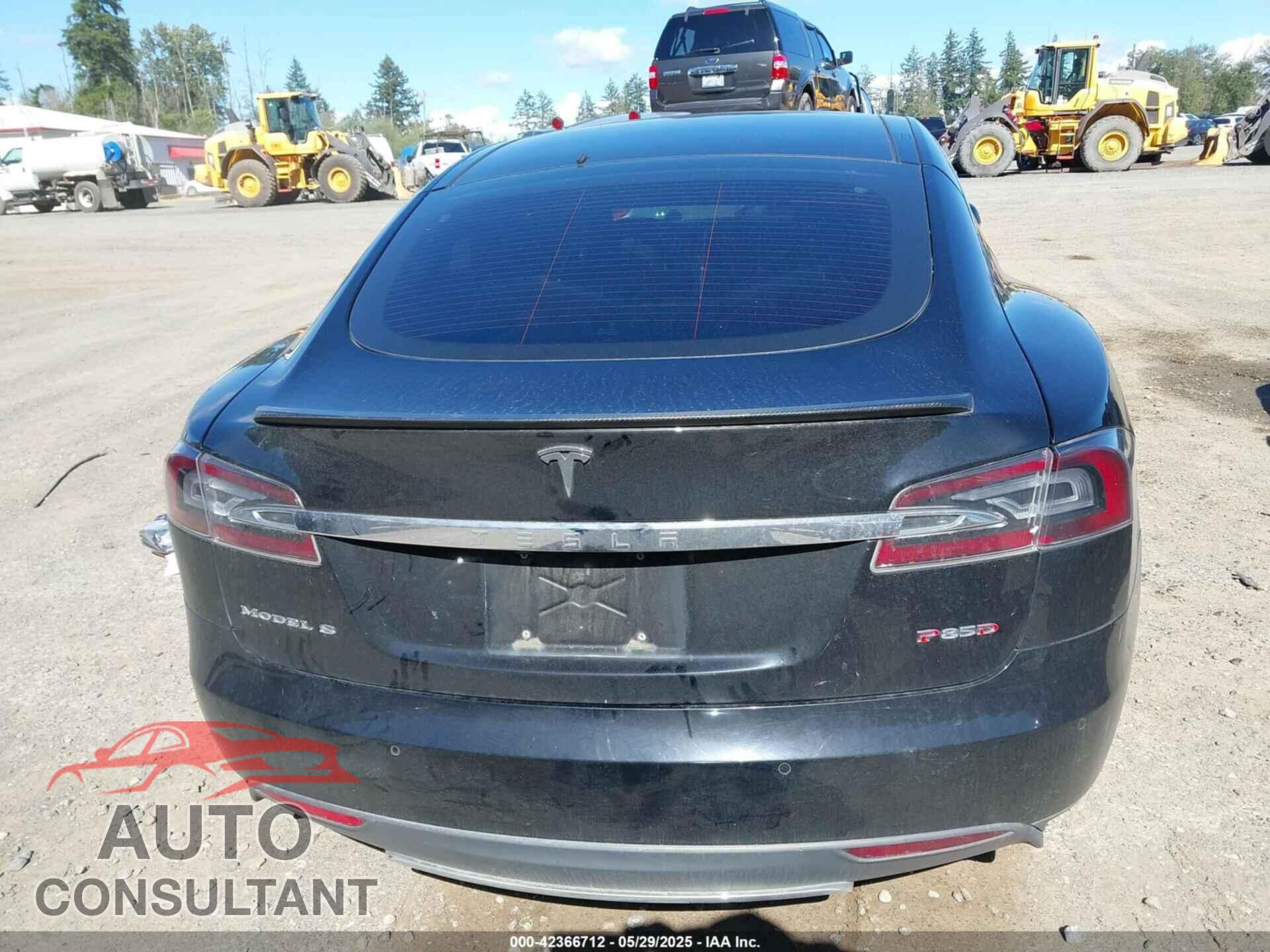 TESLA MODEL S 2015 - 5YJSA4H40FF096551