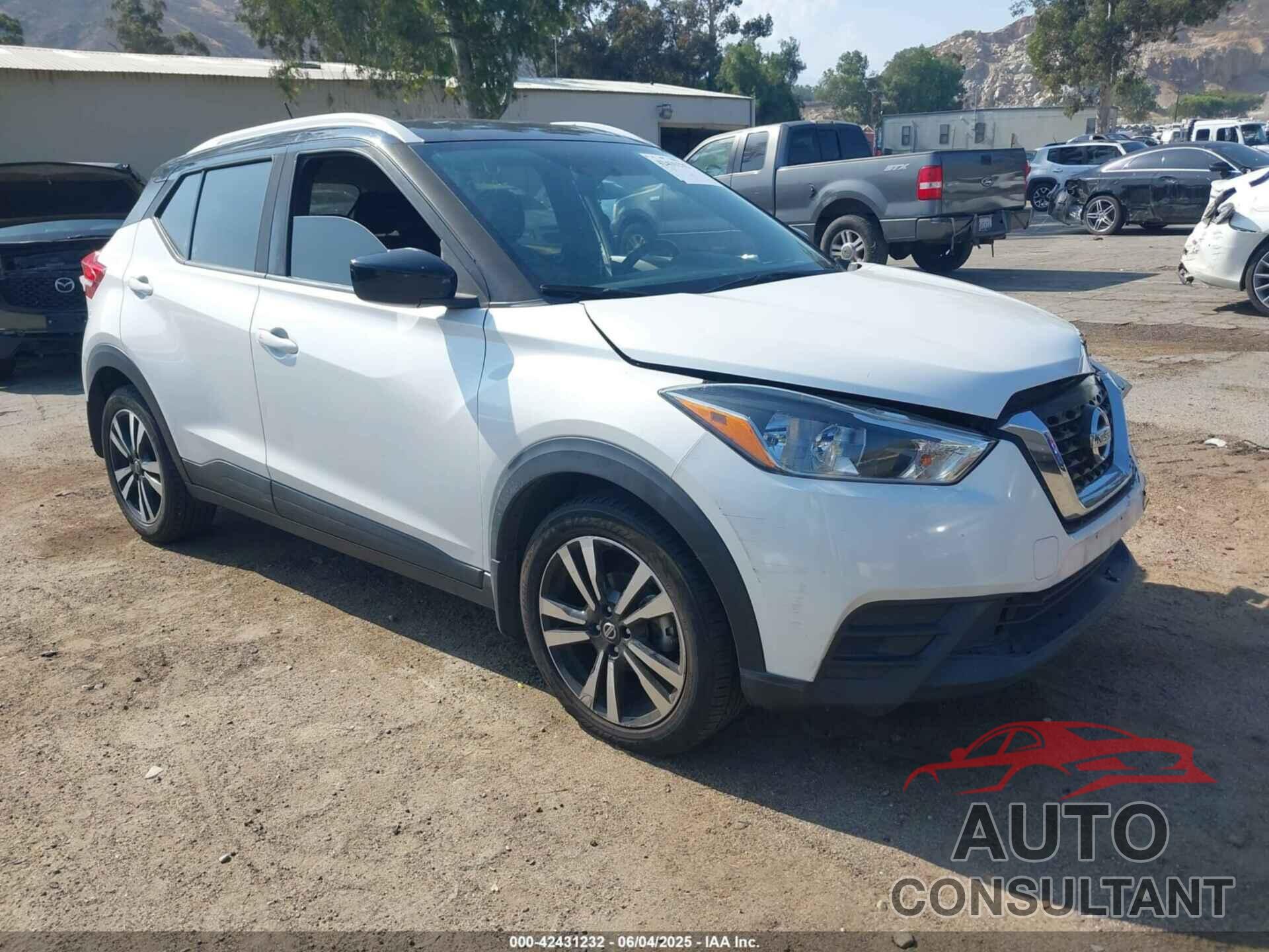 NISSAN KICKS 2018 - 3N1CP5CU2JL540378
