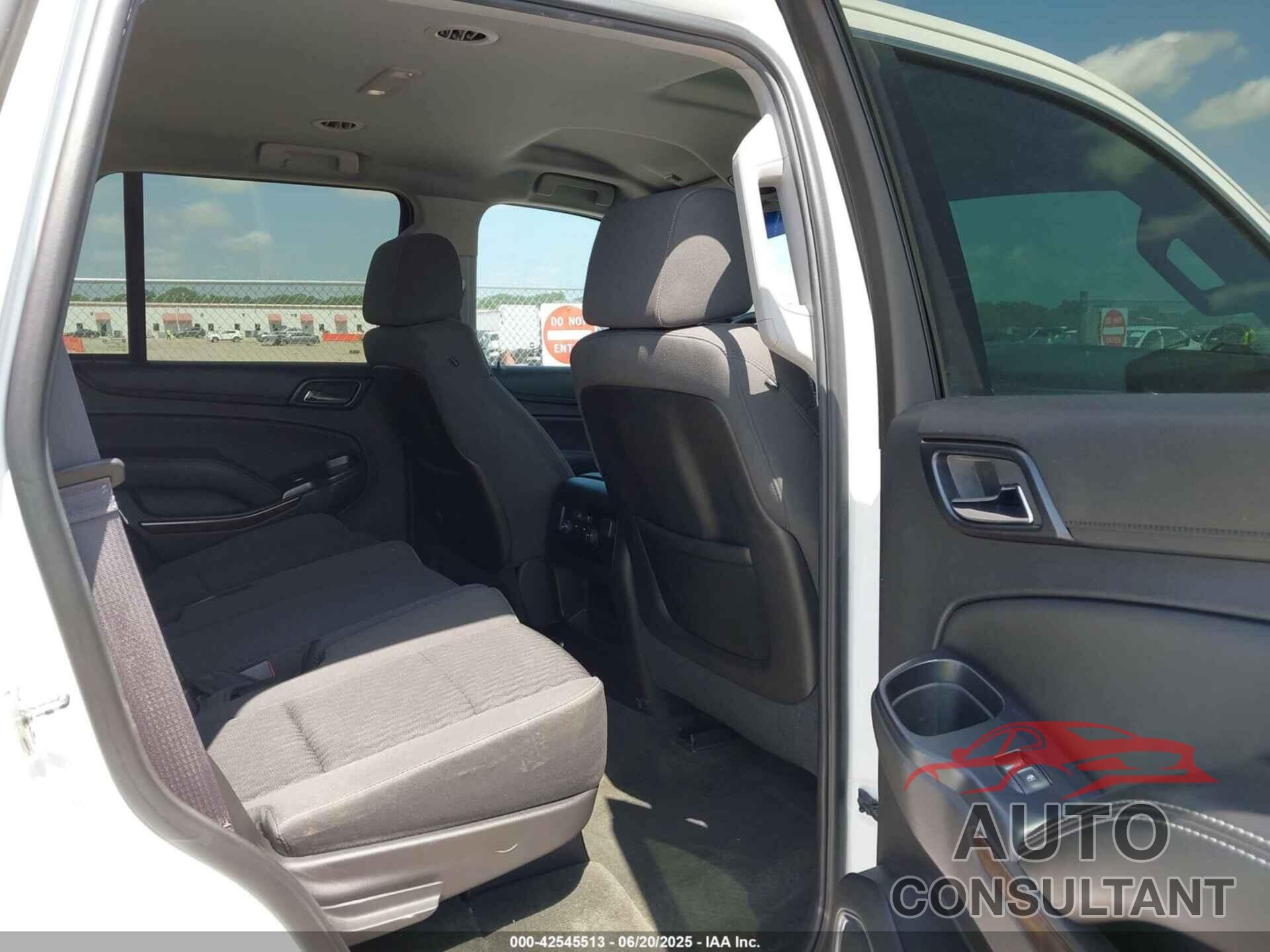 CHEVROLET TAHOE 2015 - 1GNSCAKC6FR239156