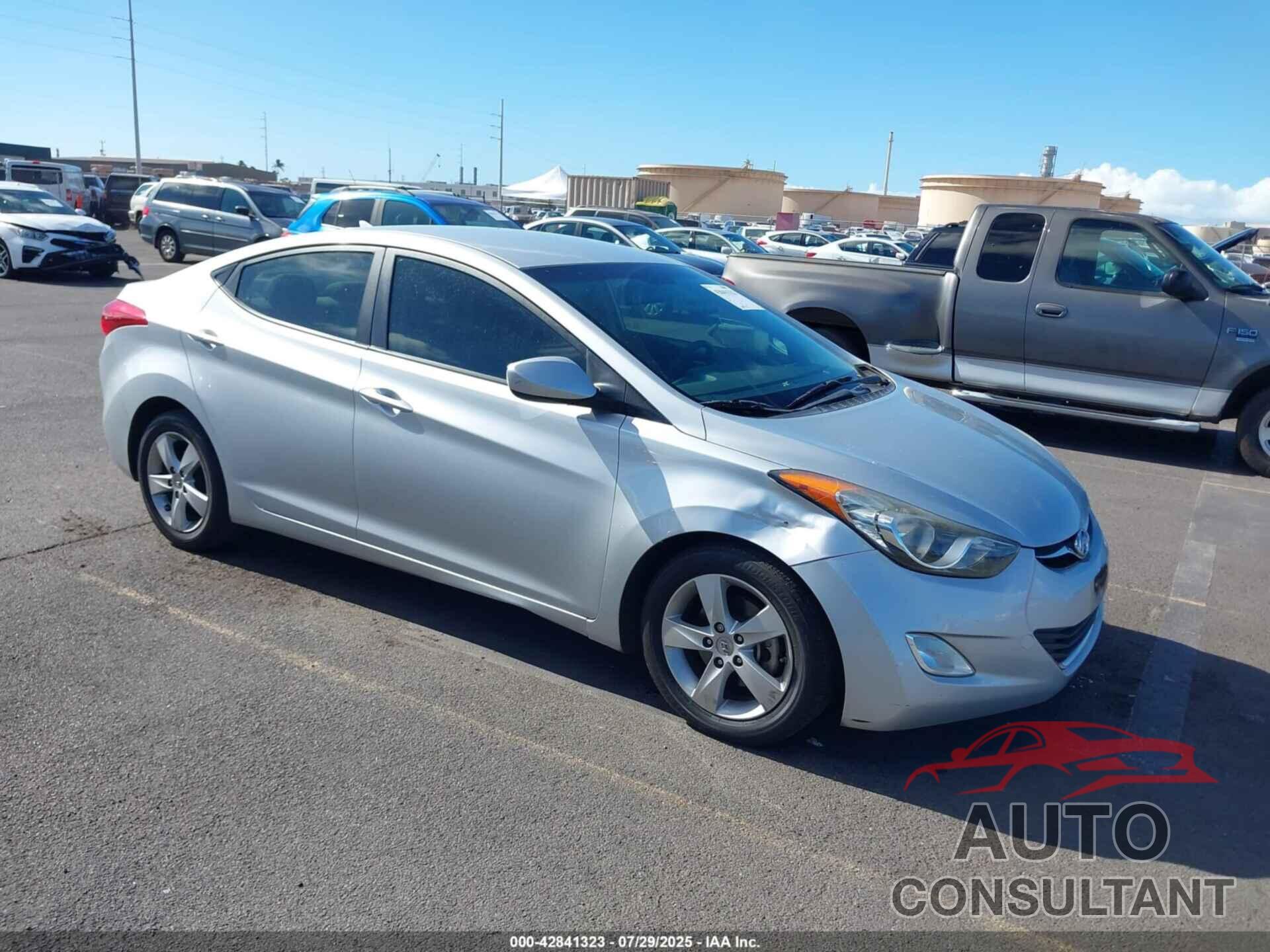 HYUNDAI ELANTRA 2013 - 5NPDH4AE3DH263622