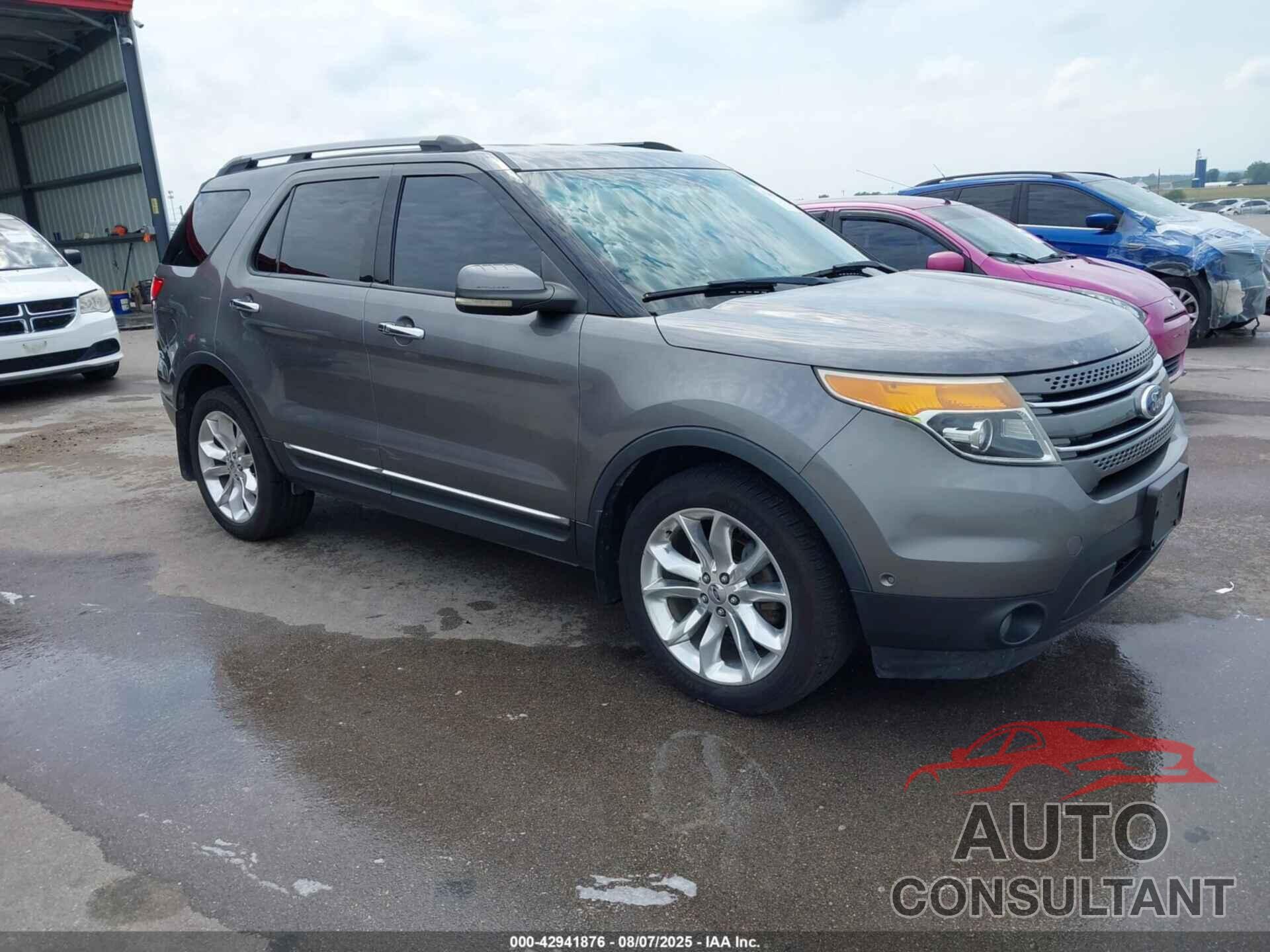 FORD EXPLORER 2011 - 1FMHK8F84BGA05619