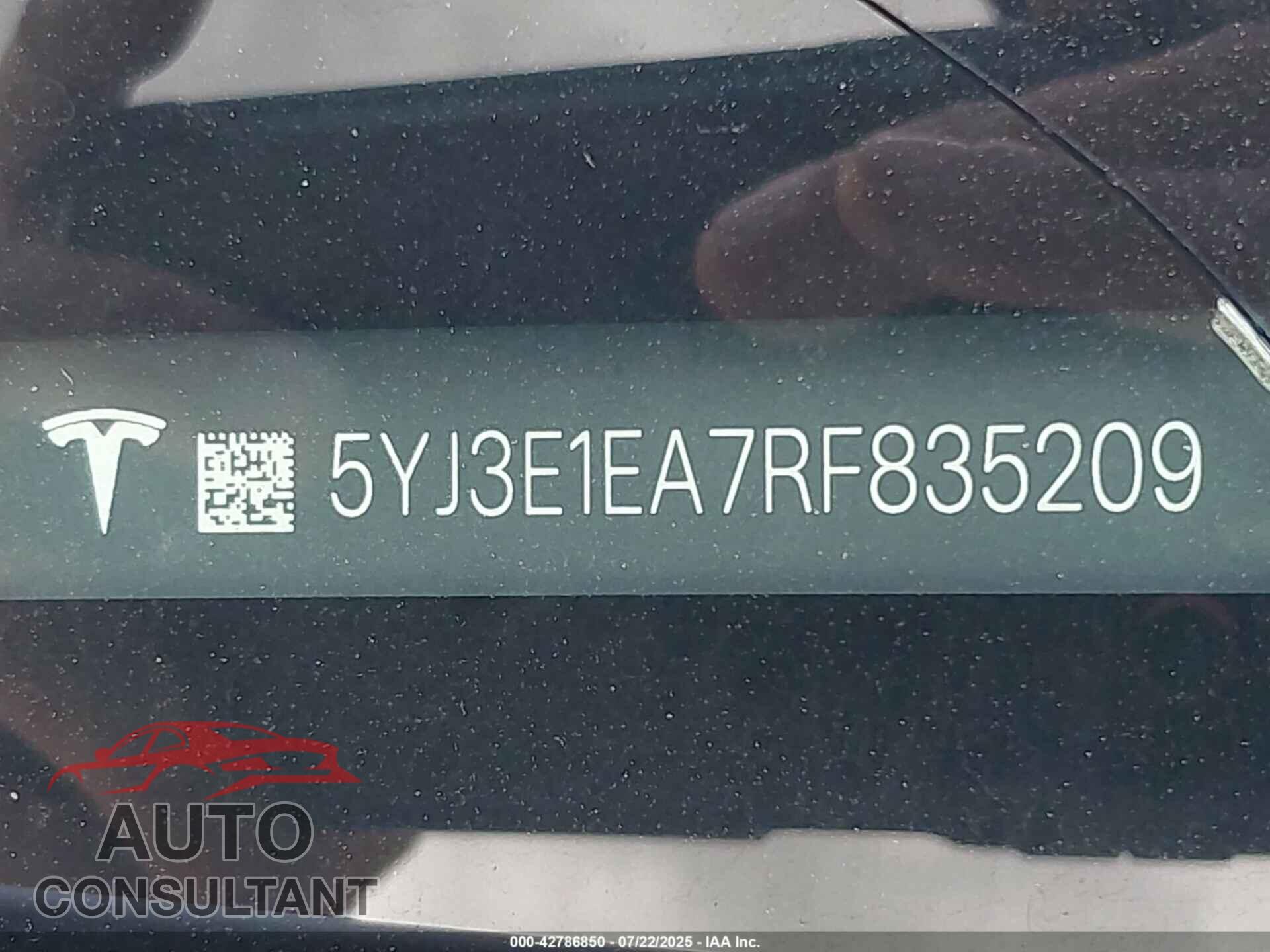 TESLA MODEL 3 2024 - 5YJ3E1EA7RF835209