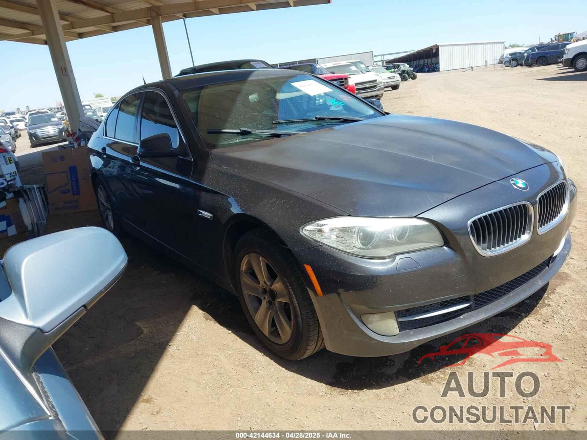 BMW 528I 2011 - WBAFR1C59BDS36913