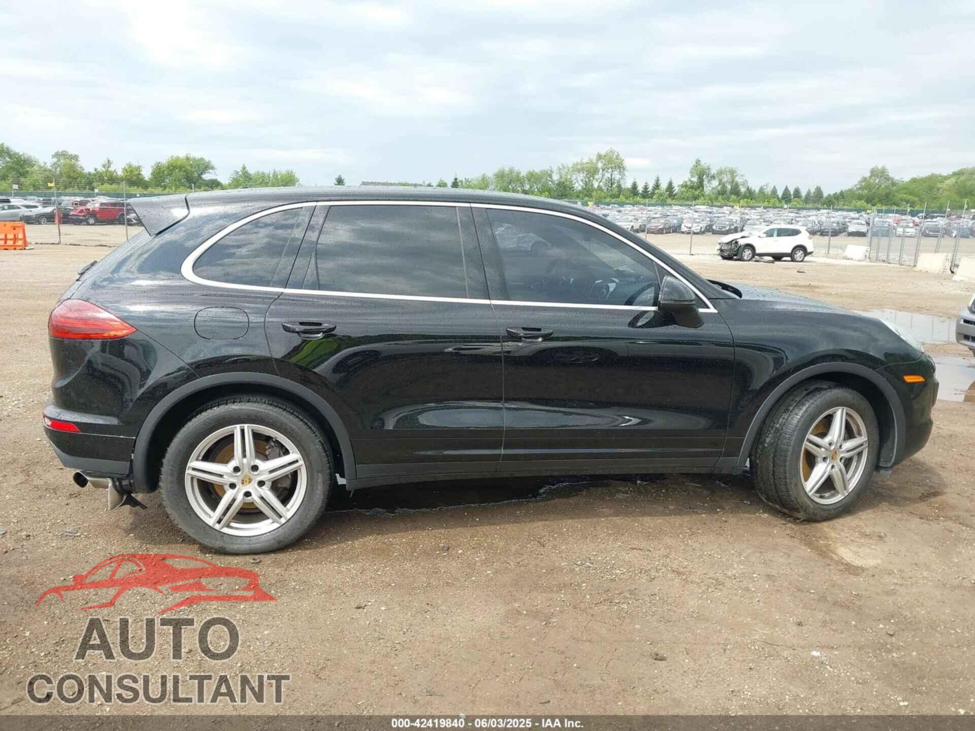PORSCHE CAYENNE 2016 - WP1AA2A29GLA03757