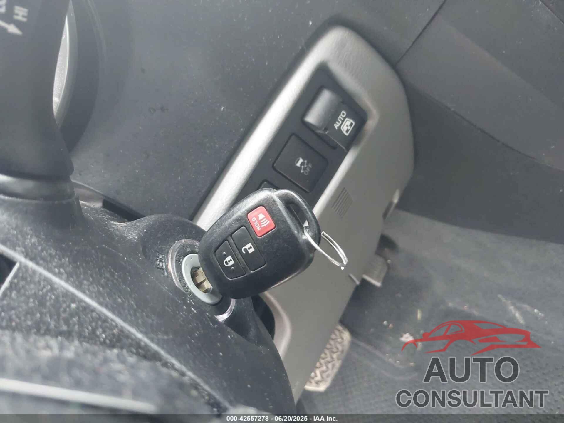 TOYOTA SEQUOIA 2019 - 5TDBY5G16KS170151