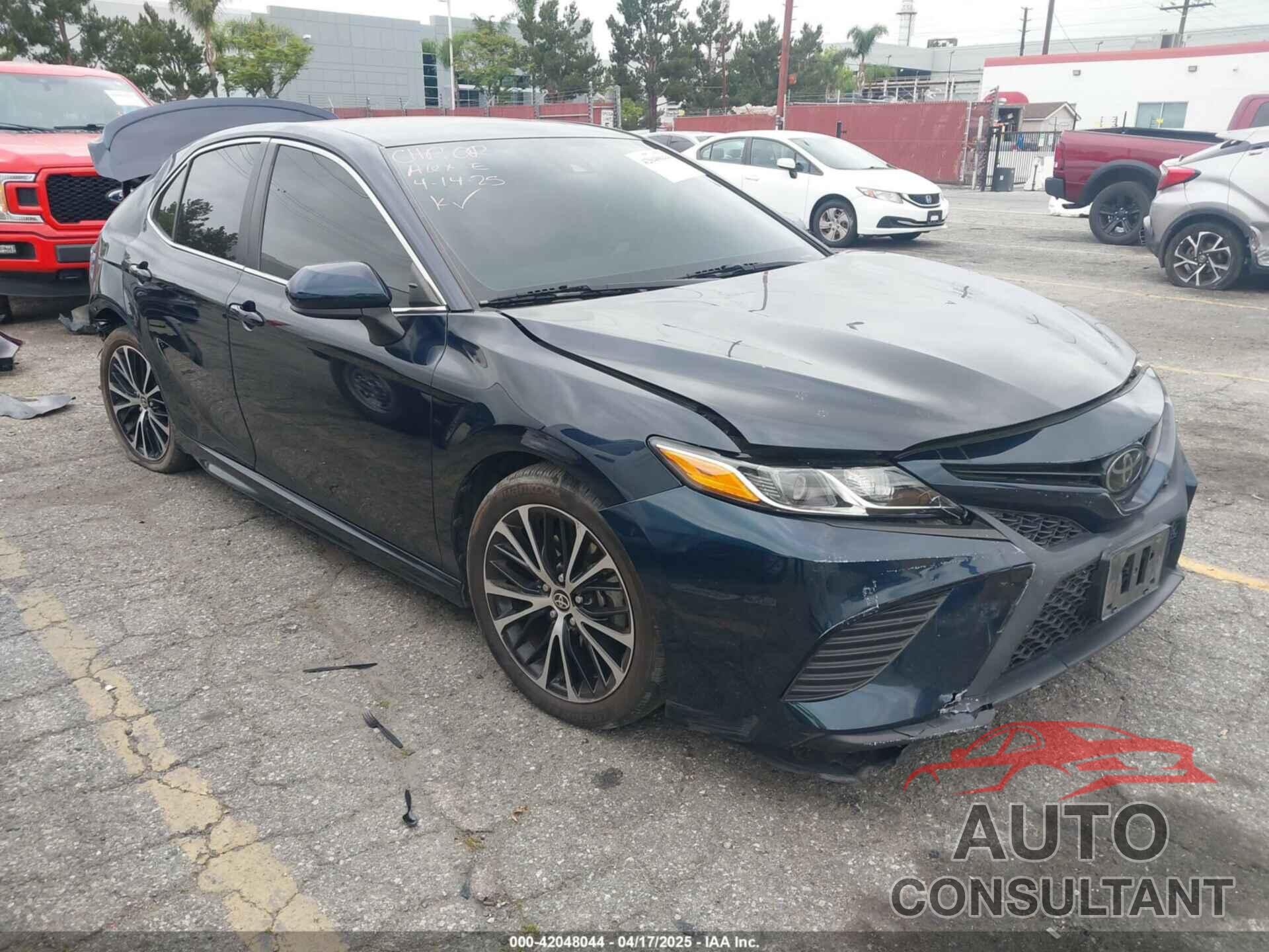 TOYOTA CAMRY 2020 - 4T1G11AKXLU952045