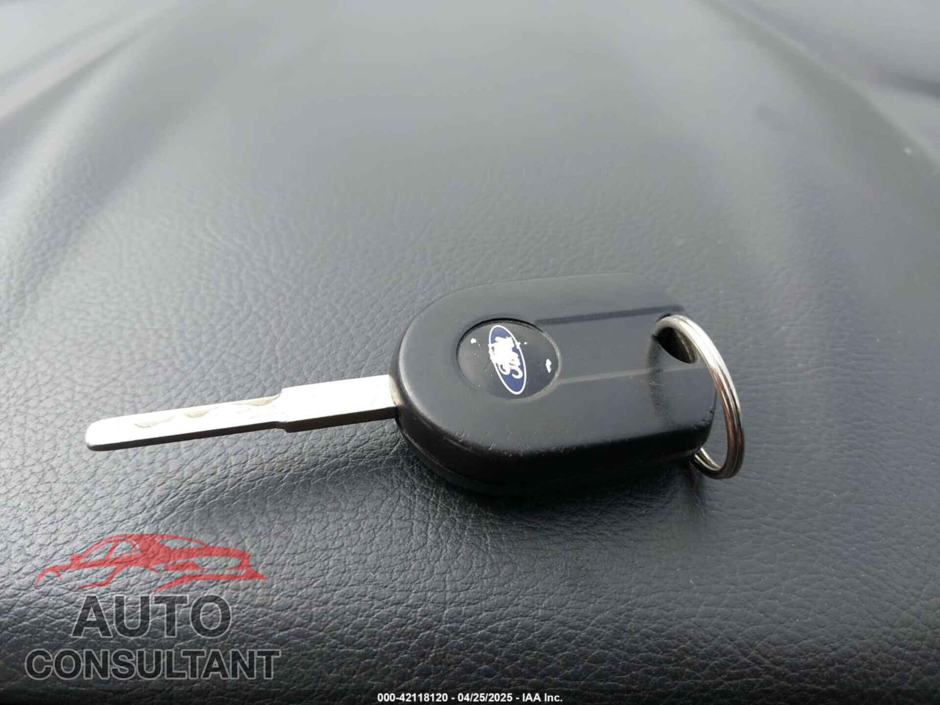 FORD FOCUS 2014 - 1FADP3F21EL224140