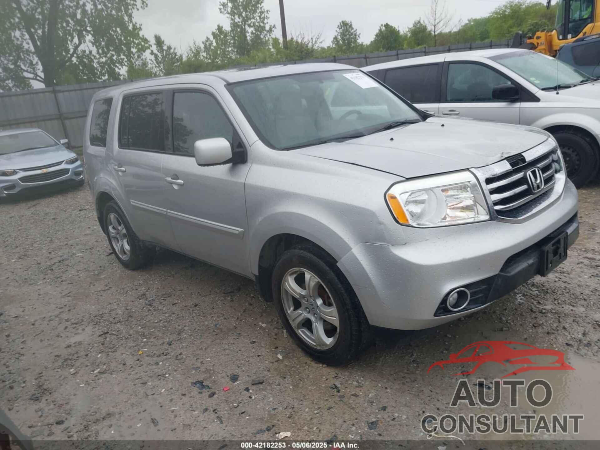 HONDA PILOT 2015 - 5FNYF4H52FB019457