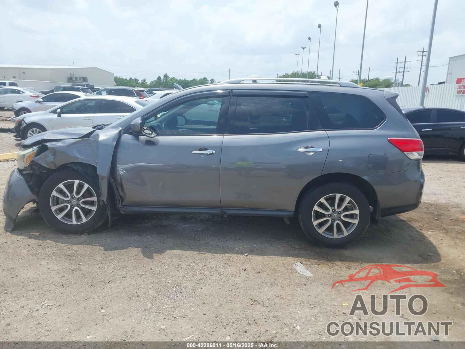 NISSAN PATHFINDER 2016 - 5N1AR2MN4GC670098