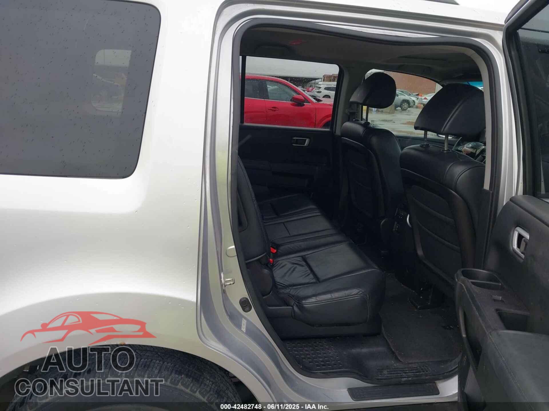 HONDA PILOT 2011 - 5FNYF3H54BB014037