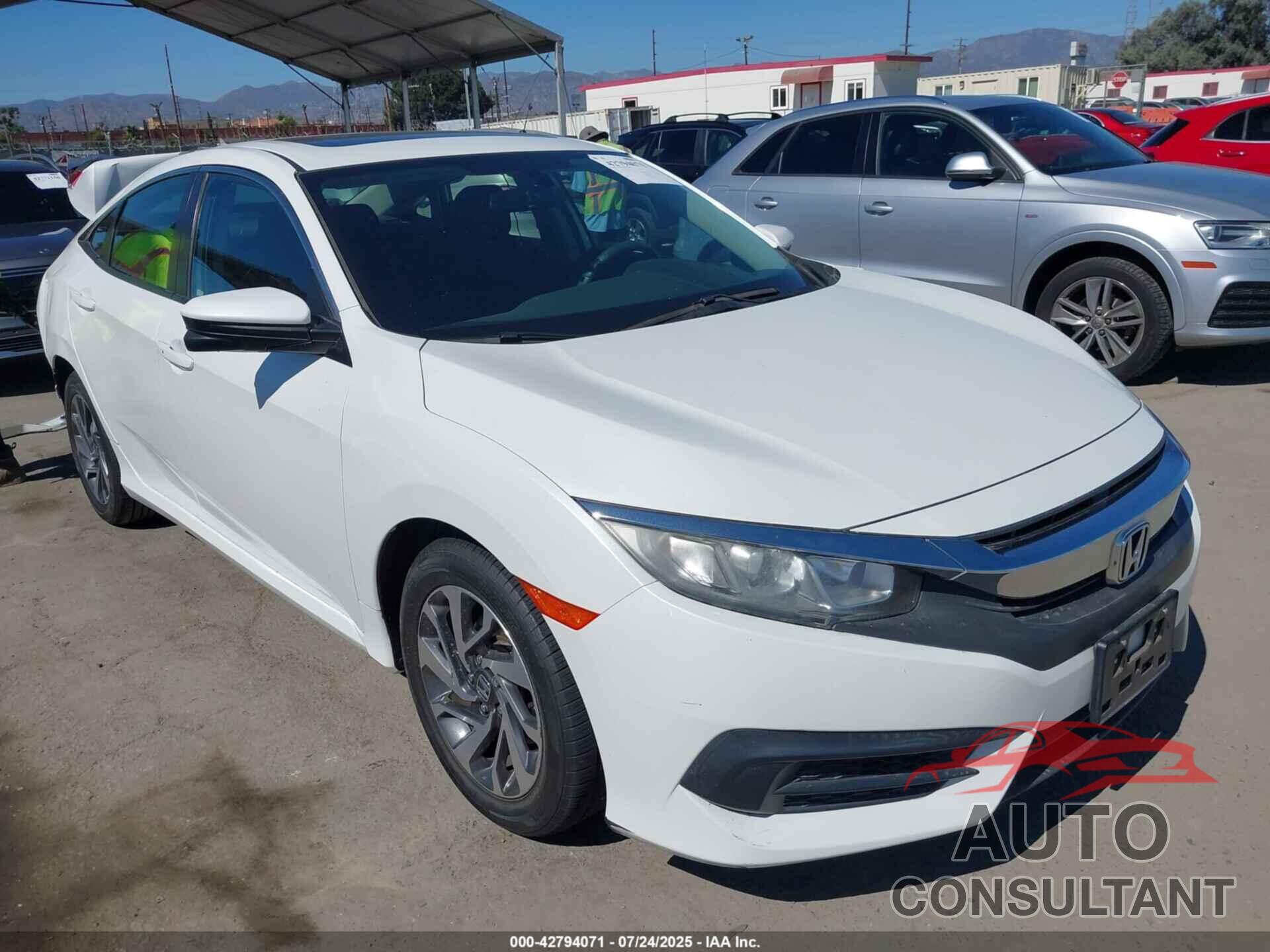 HONDA CIVIC 2018 - 19XFC2F77JE207432