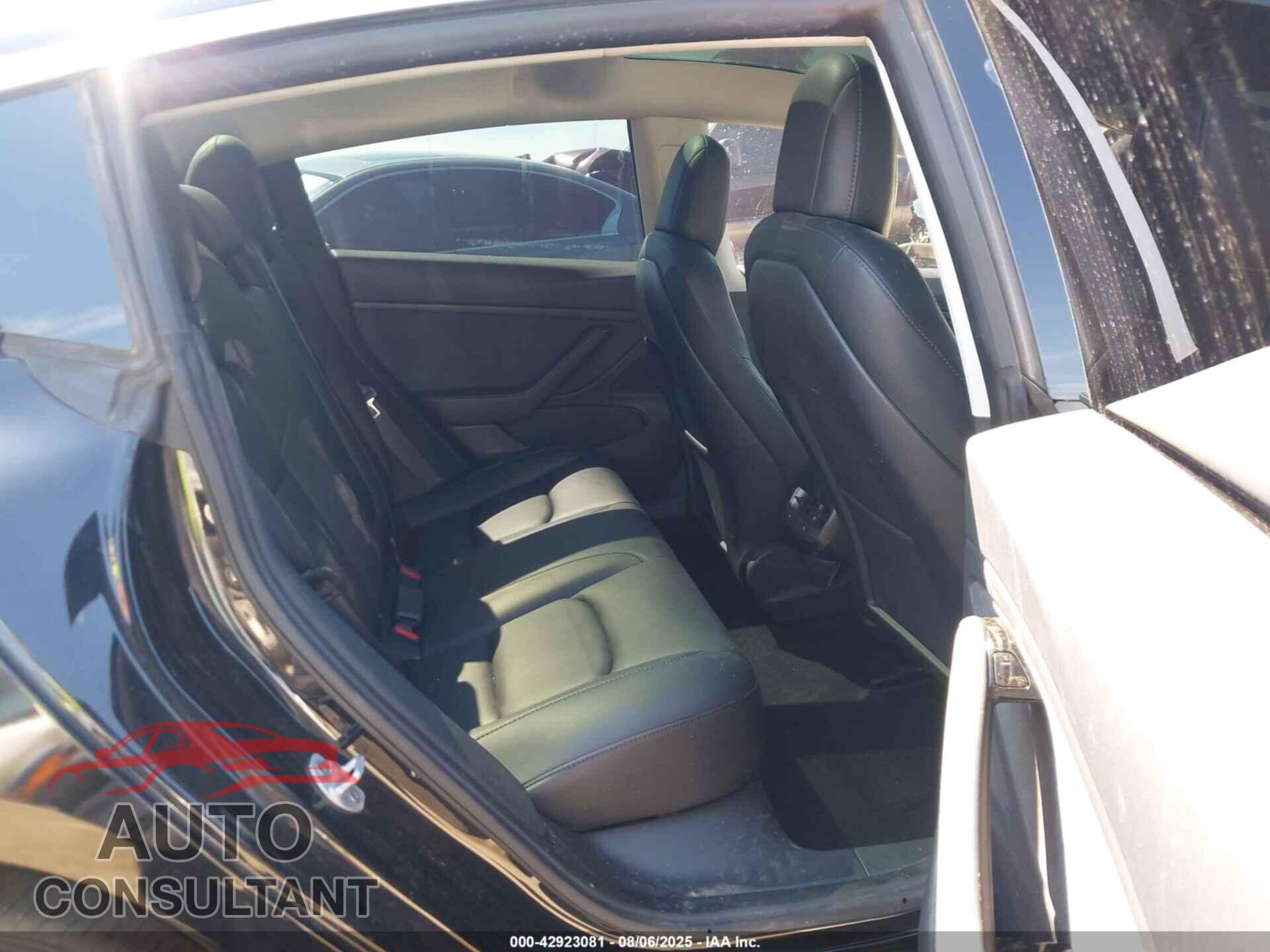 TESLA MODEL 3 2019 - 5YJ3E1EAXKF306178