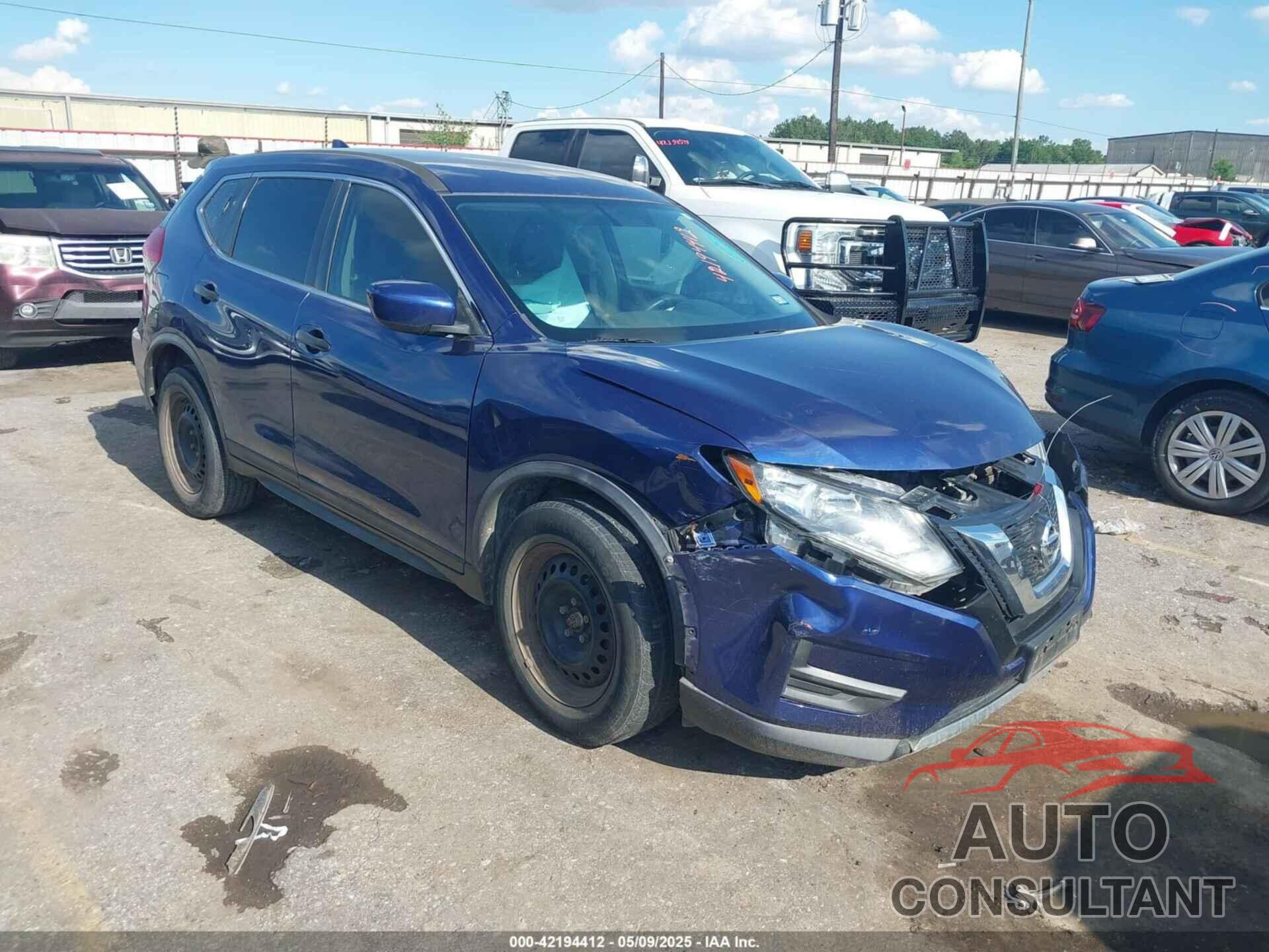 NISSAN ROGUE 2017 - JN8AT2MT1HW130104