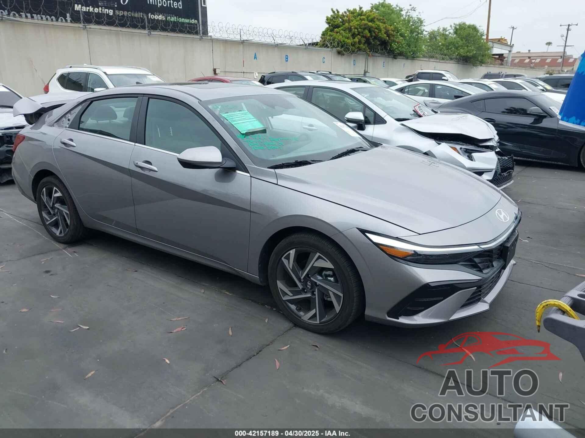 HYUNDAI ELANTRA 2025 - KMHLS4DG9SU895033