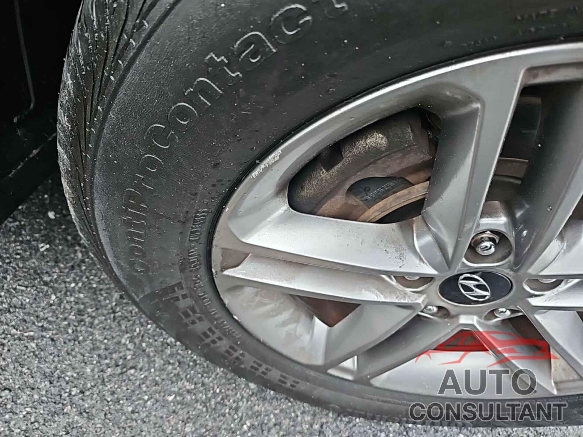 HYUNDAI SANTA FE SPORT 2018 - 5XYZTDLB7JG569524
