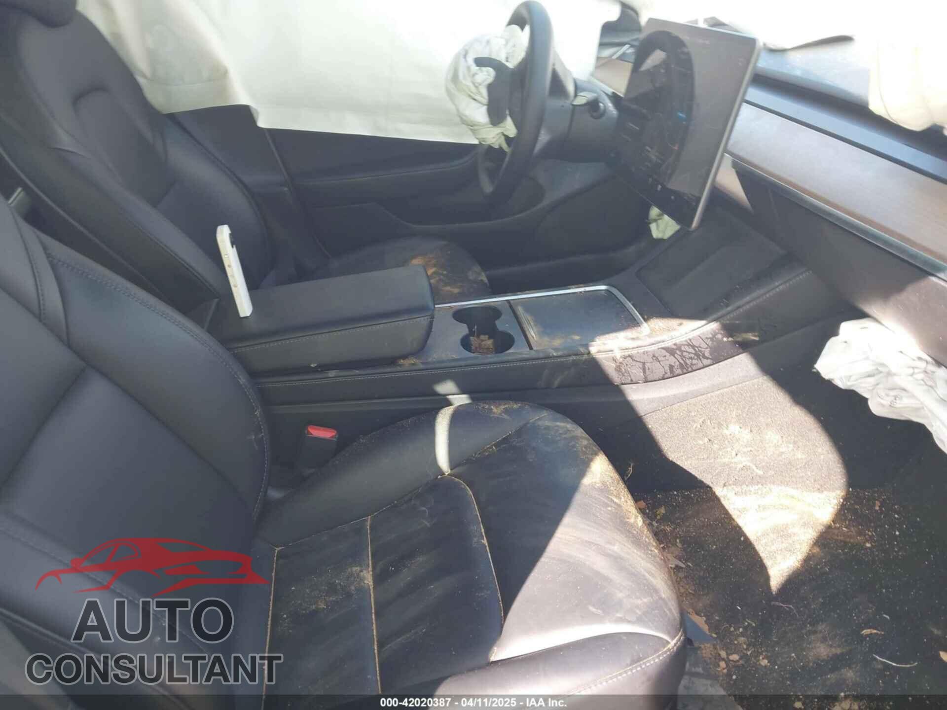 TESLA MODEL 3 2022 - 5YJ3E1EB3NF105770