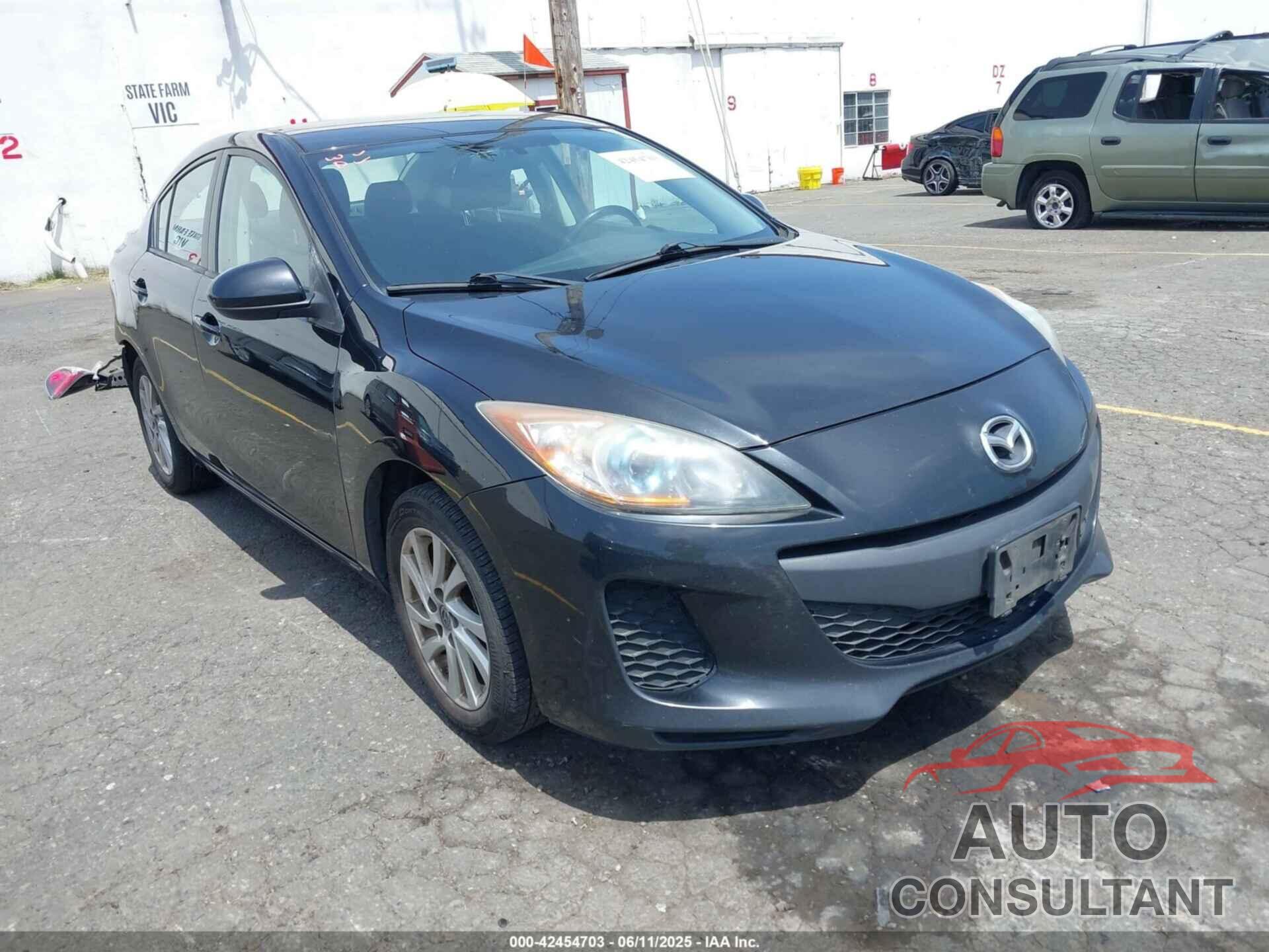 MAZDA MAZDA3 2012 - JM1BL1V81C1555543