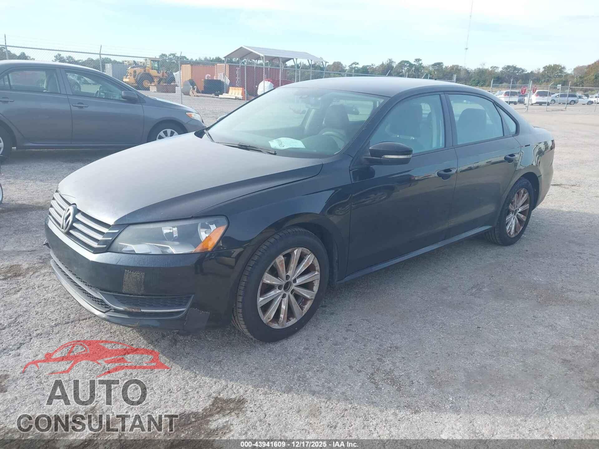 VOLKSWAGEN PASSAT 2013 - 1VWAP7A31DC102474