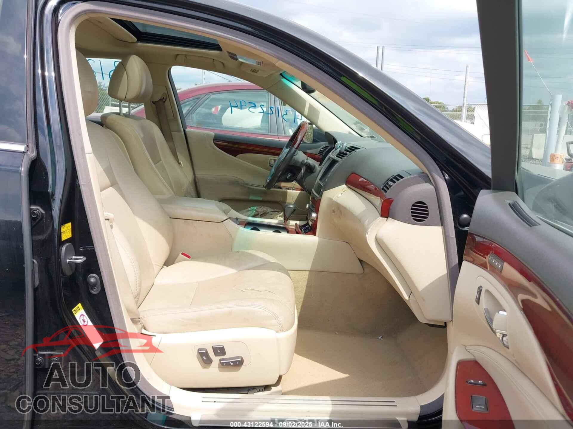 LEXUS LS 460 2011 - JTHCL5EF8B5009449