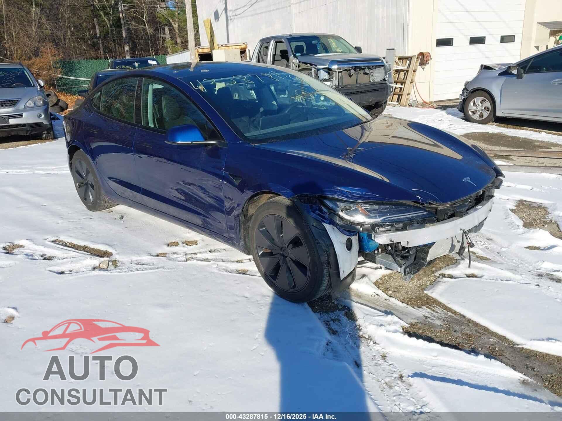 TESLA MODEL 3 2024 - 5YJ3E1EB7RF737029