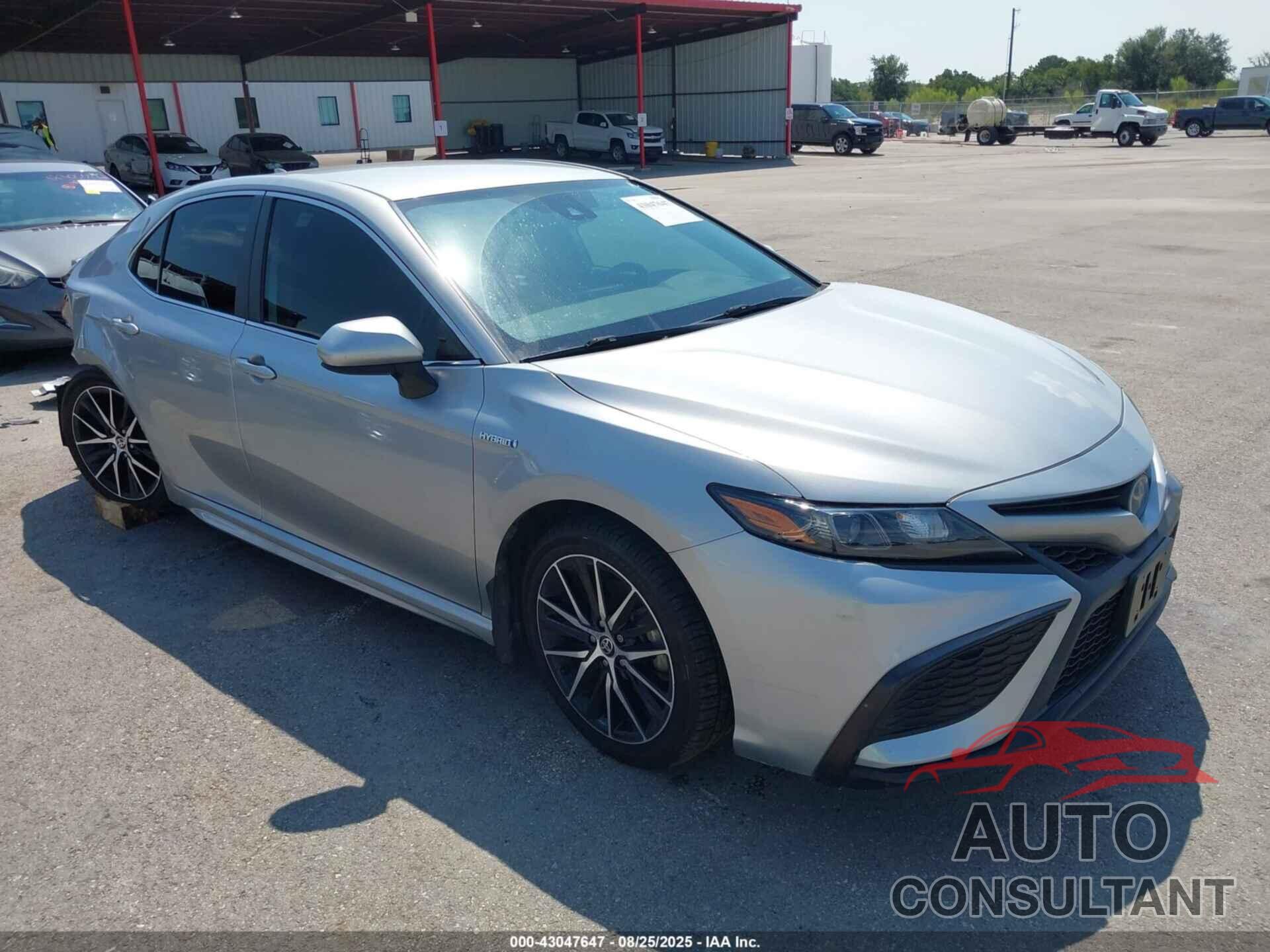 TOYOTA CAMRY 2021 - 4T1G31AK3MU556468