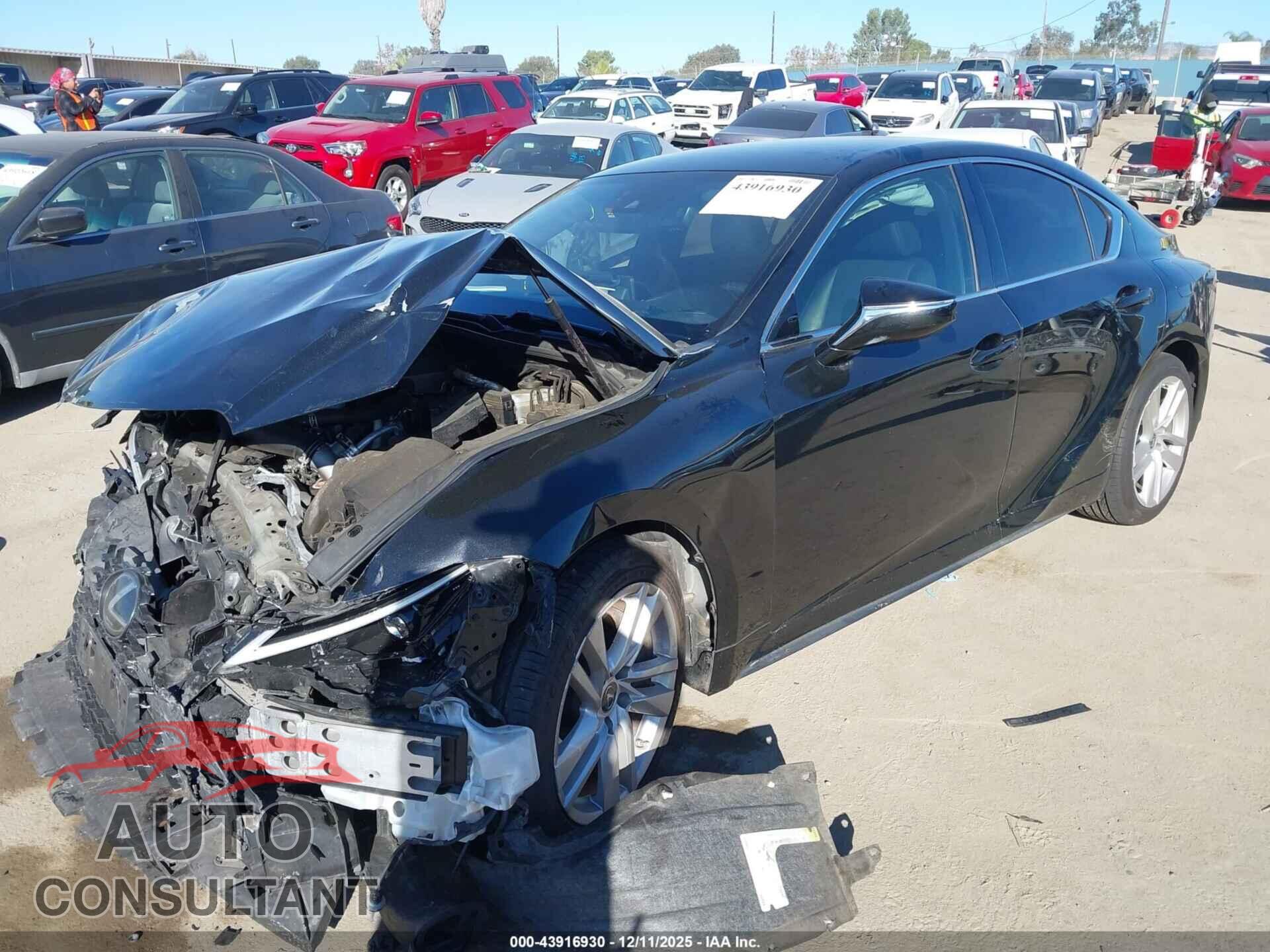 LEXUS IS 300 2021 - JTHAA1D2XM5110175