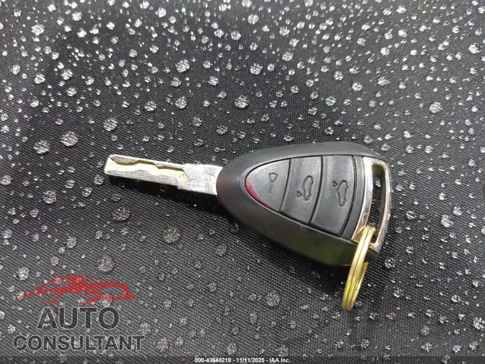 PORSCHE BOXSTER 2012 - WP0CA2A89CS710064