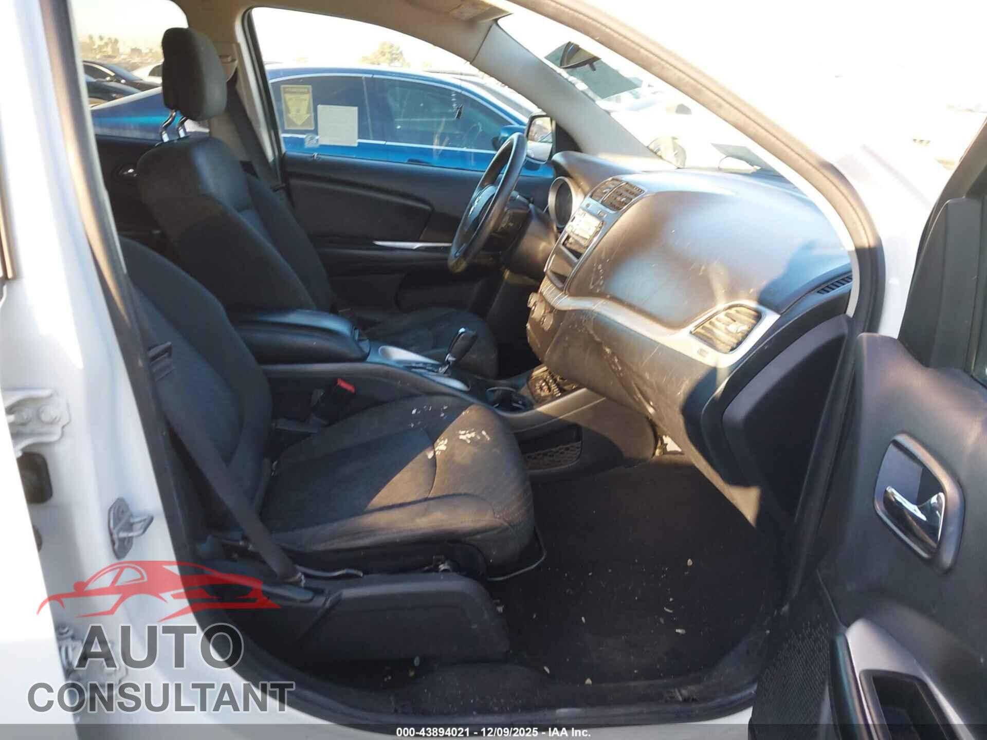 DODGE JOURNEY 2017 - 3C4PDCBG7HT523092