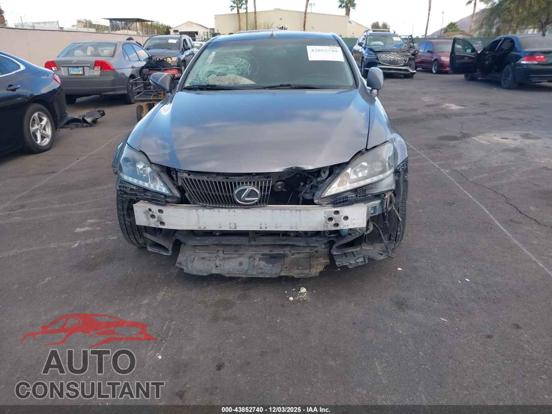 LEXUS IS 250C 2012 - JTHFF2C28C2523131