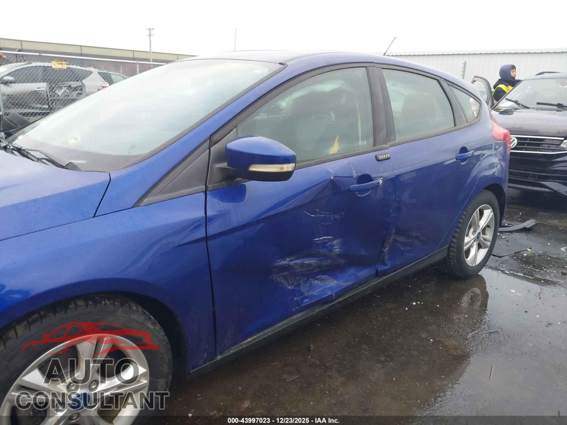 FORD FOCUS 2012 - 1FAHP3K21CL336148