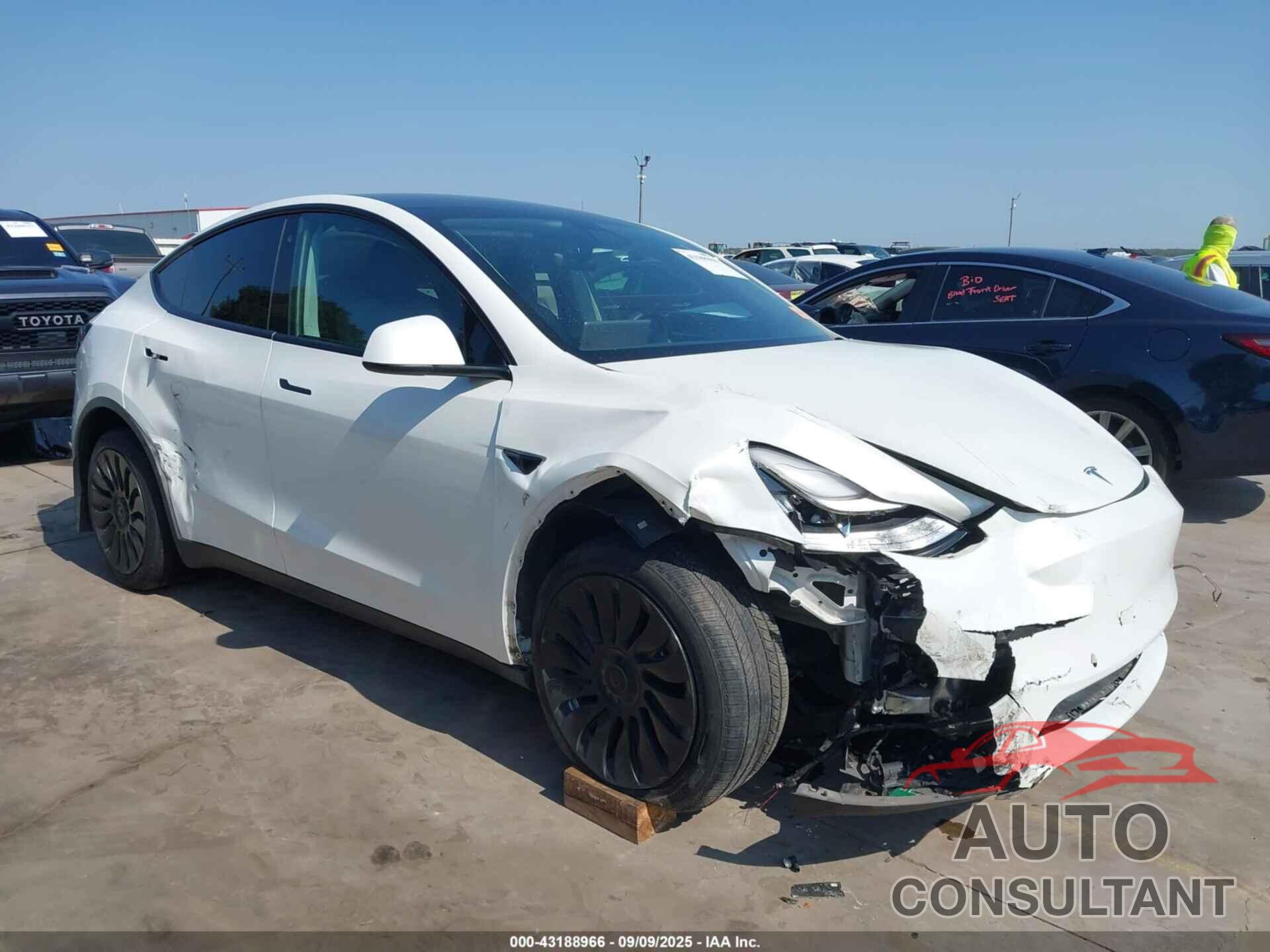 TESLA MODEL Y 2020 - 5YJYGDEEXLF032986