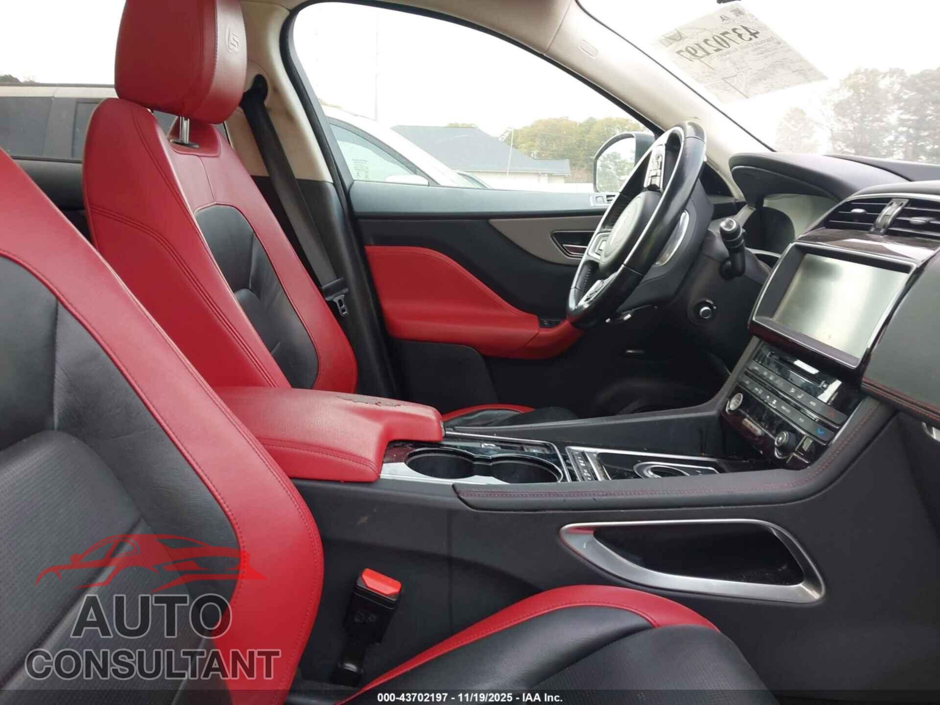 JAGUAR F-PACE 2017 - SADCM2BV5HA498471