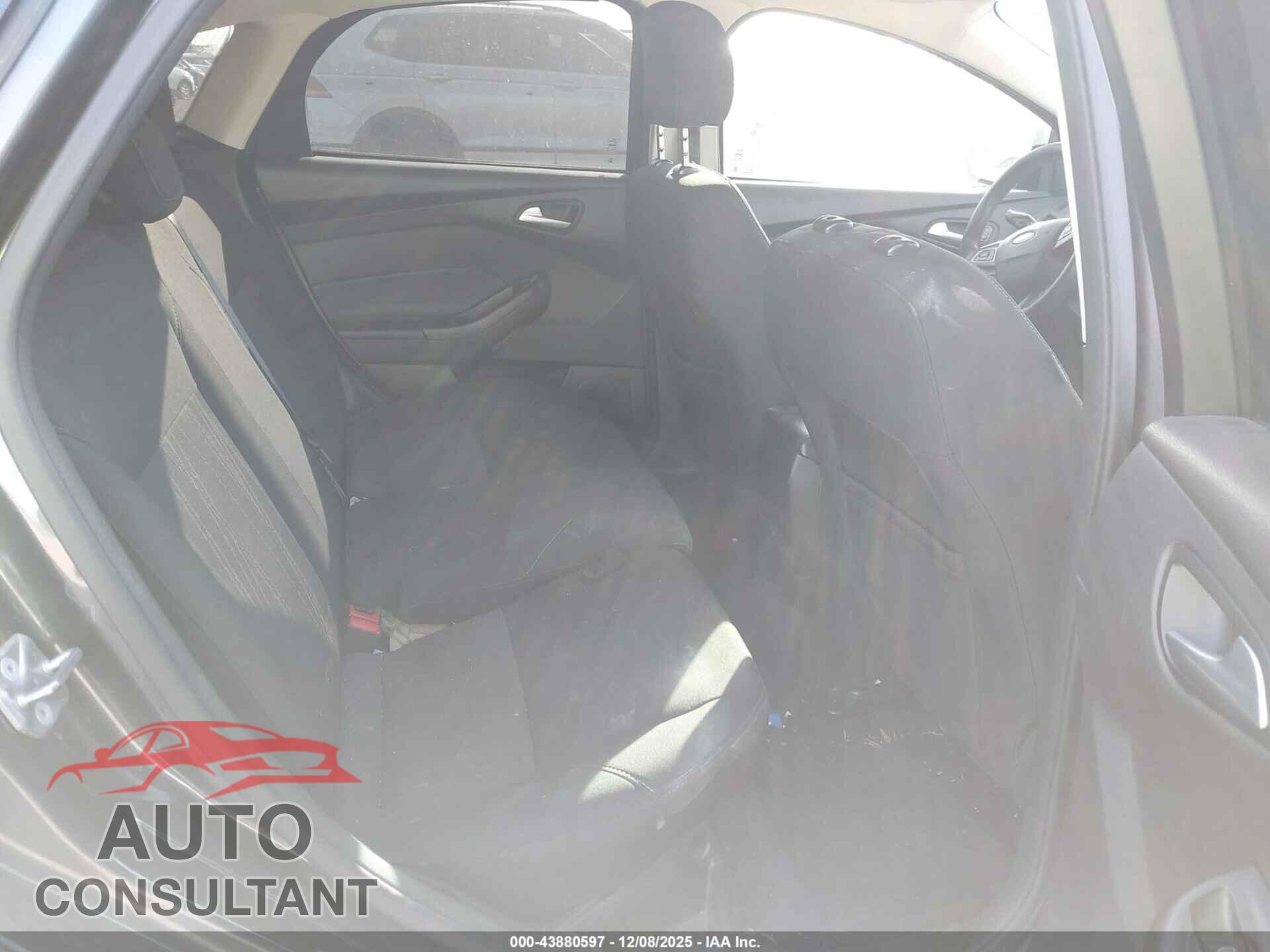 FORD FOCUS 2017 - 1FADP3K22HL291002