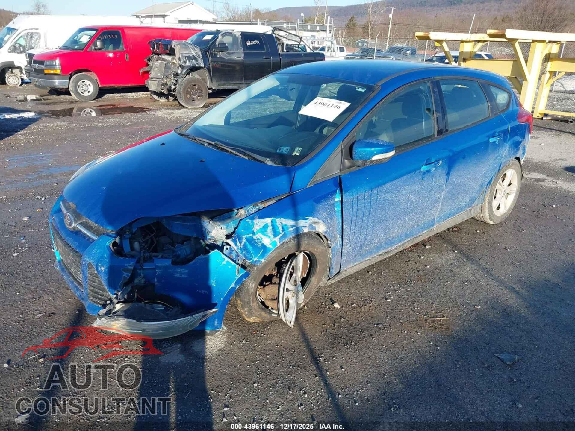 FORD FOCUS 2014 - 1FADP3K2XEL152263