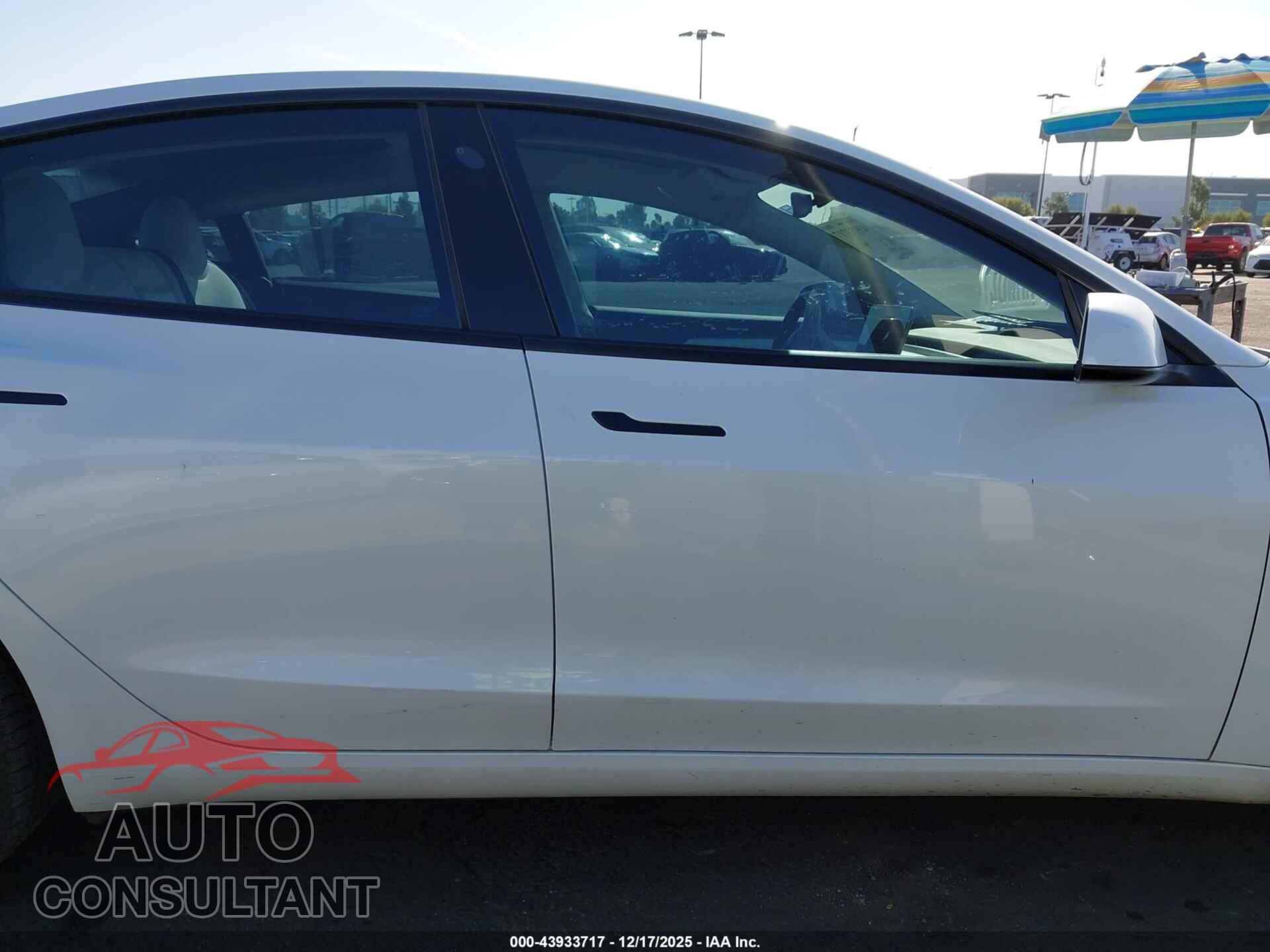 TESLA MODEL 3 2021 - 5YJ3E1EB0MF035692