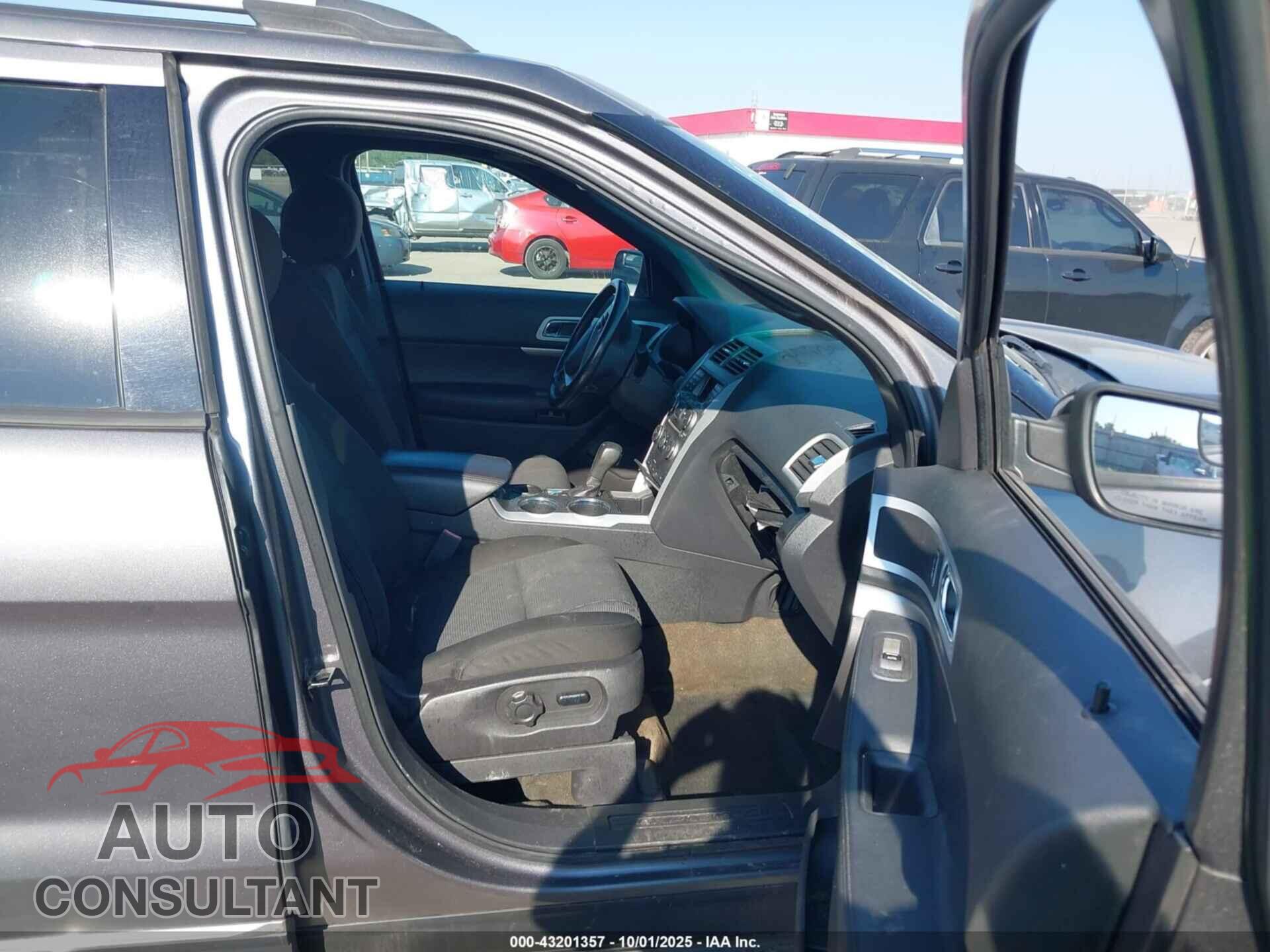 FORD EXPLORER 2013 - 1FM5K7D88DGB88252