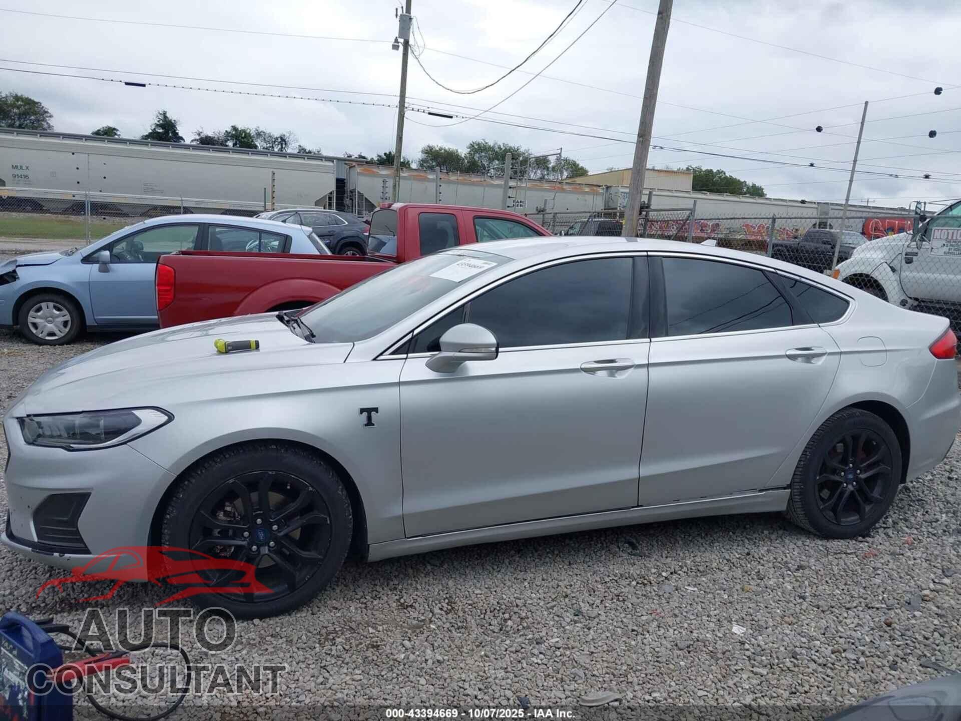 FORD FUSION 2019 - 3FA6P0CD0KR141762
