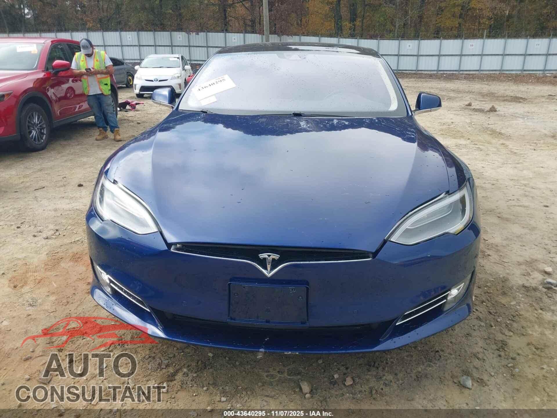 TESLA MODEL S 2016 - 5YJSA1E42GF144216