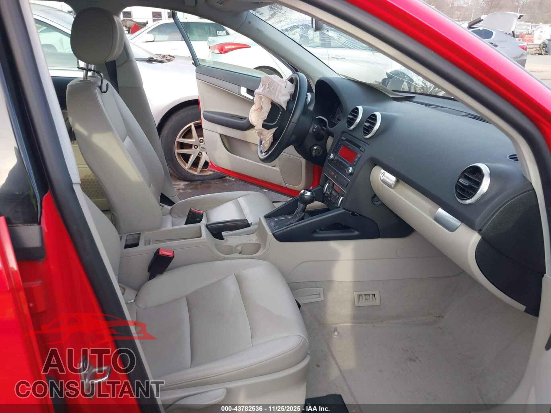 AUDI A3 2013 - WAUBJAFMXDA025135