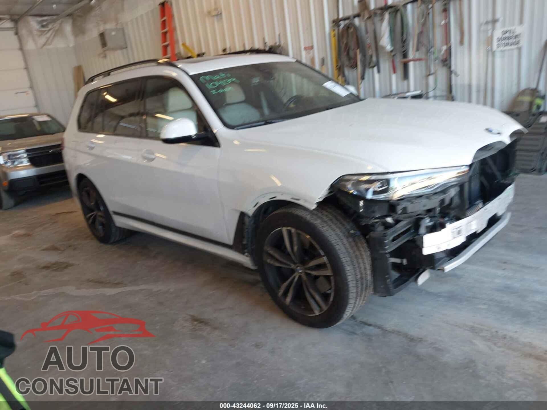 BMW X7 2021 - 5UXCW2C03M9E55172