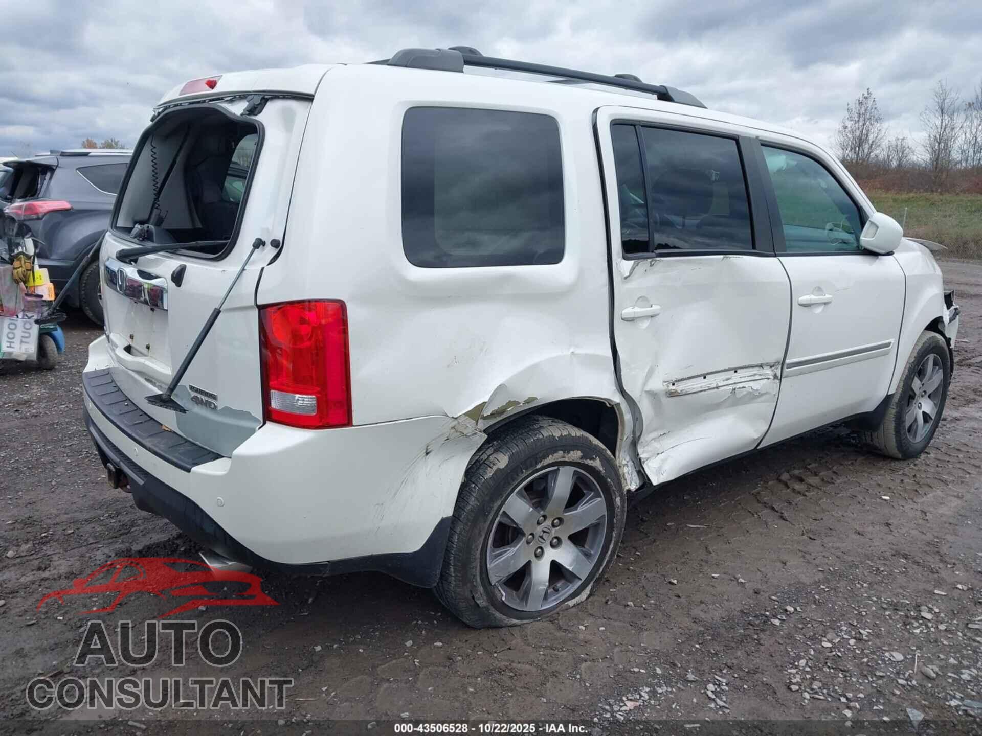 HONDA PILOT 2013 - 5FNYF4H93DB068408