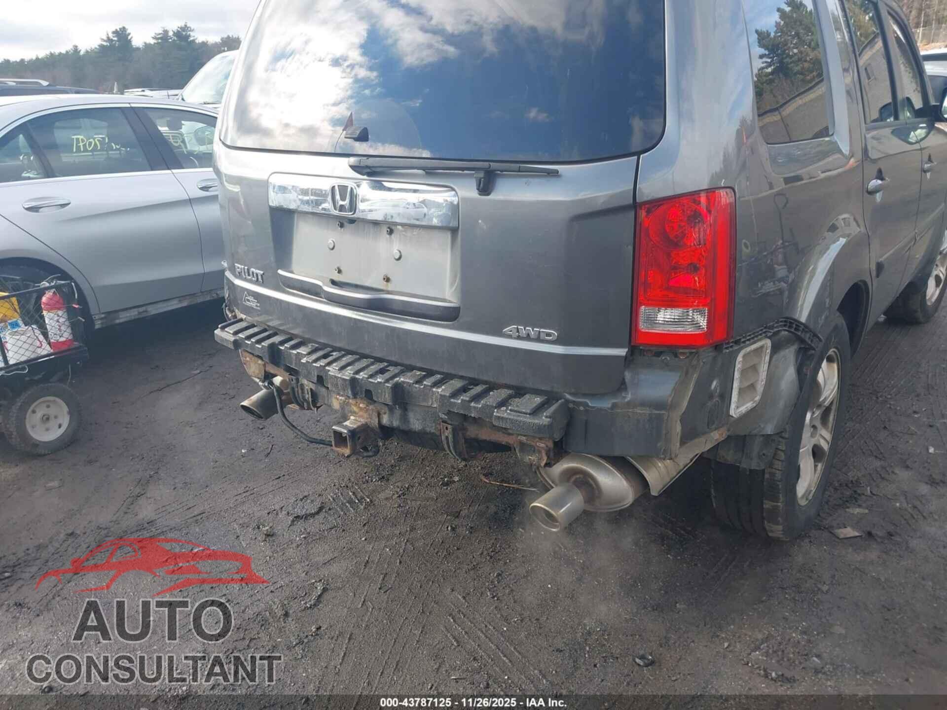 HONDA PILOT 2012 - 5FNYF4H66CB025377