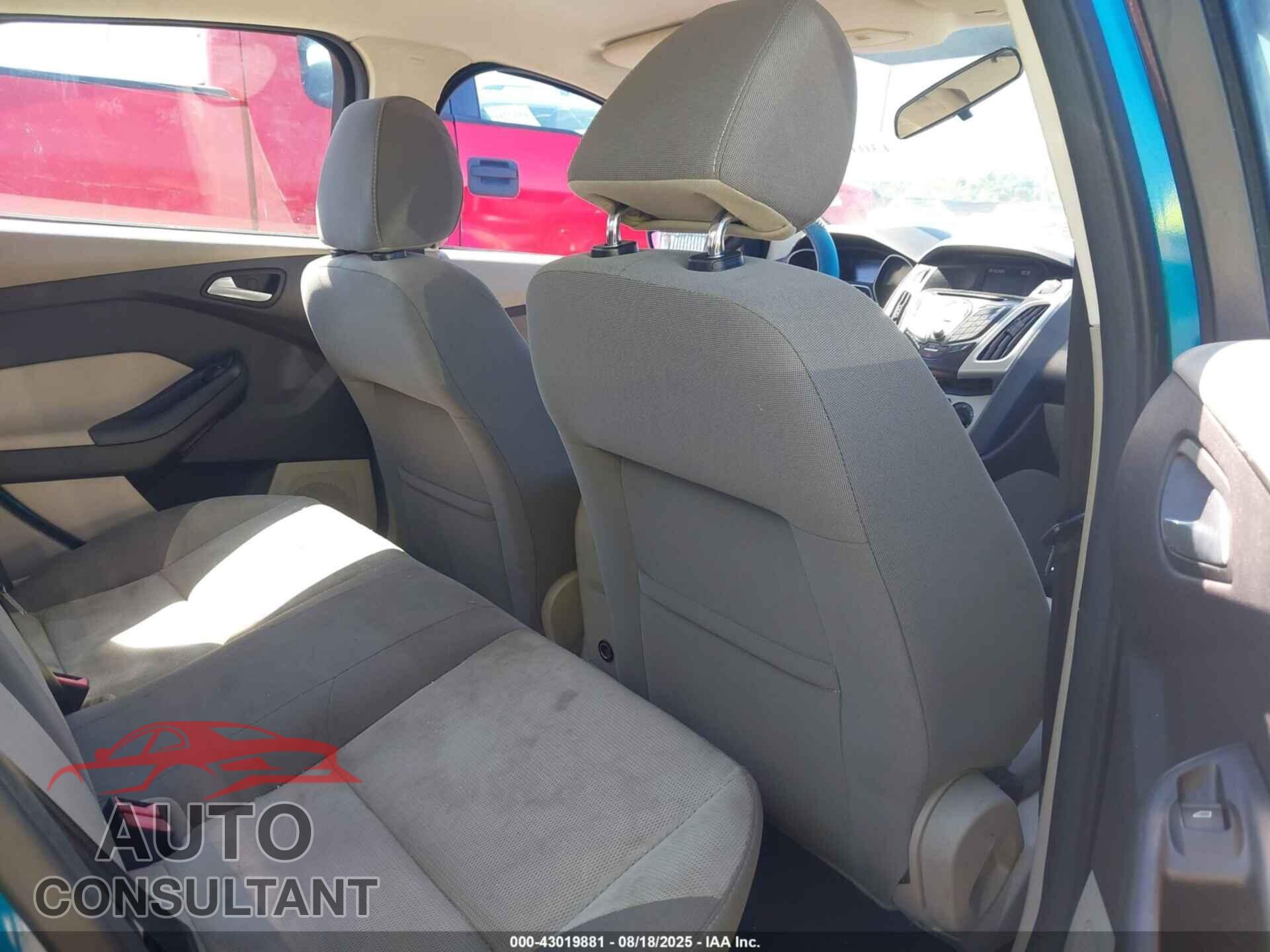 FORD FOCUS 2014 - 1FADP3F24EL165648