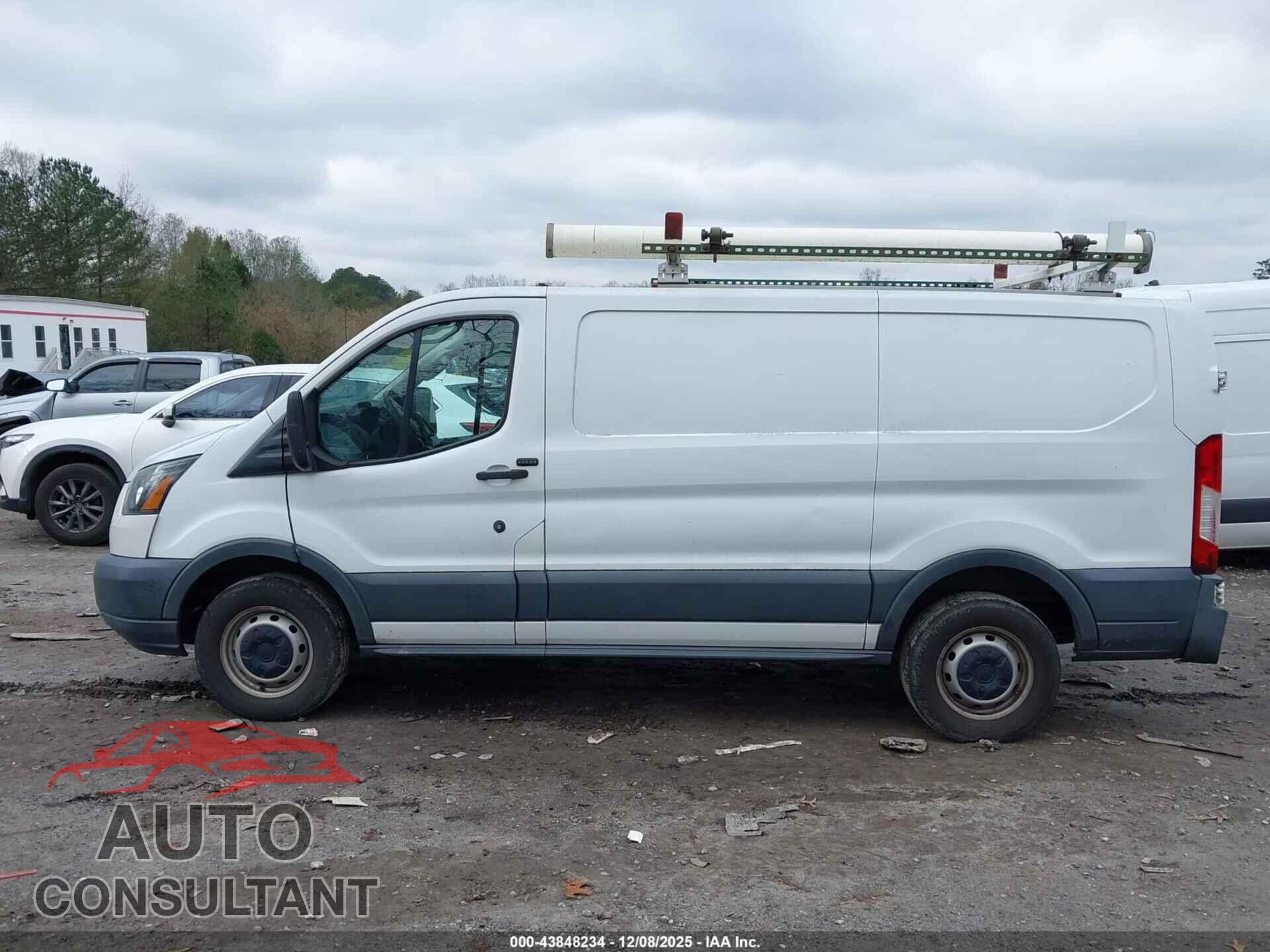FORD TRANSIT-250 2017 - 1FTYR1ZMXHKA18316