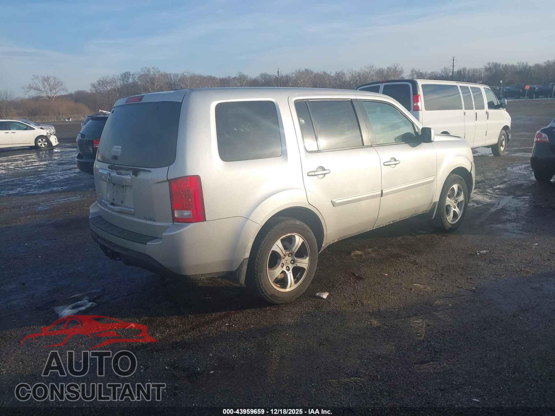 HONDA PILOT 2012 - 5FNYF4H52CB080805