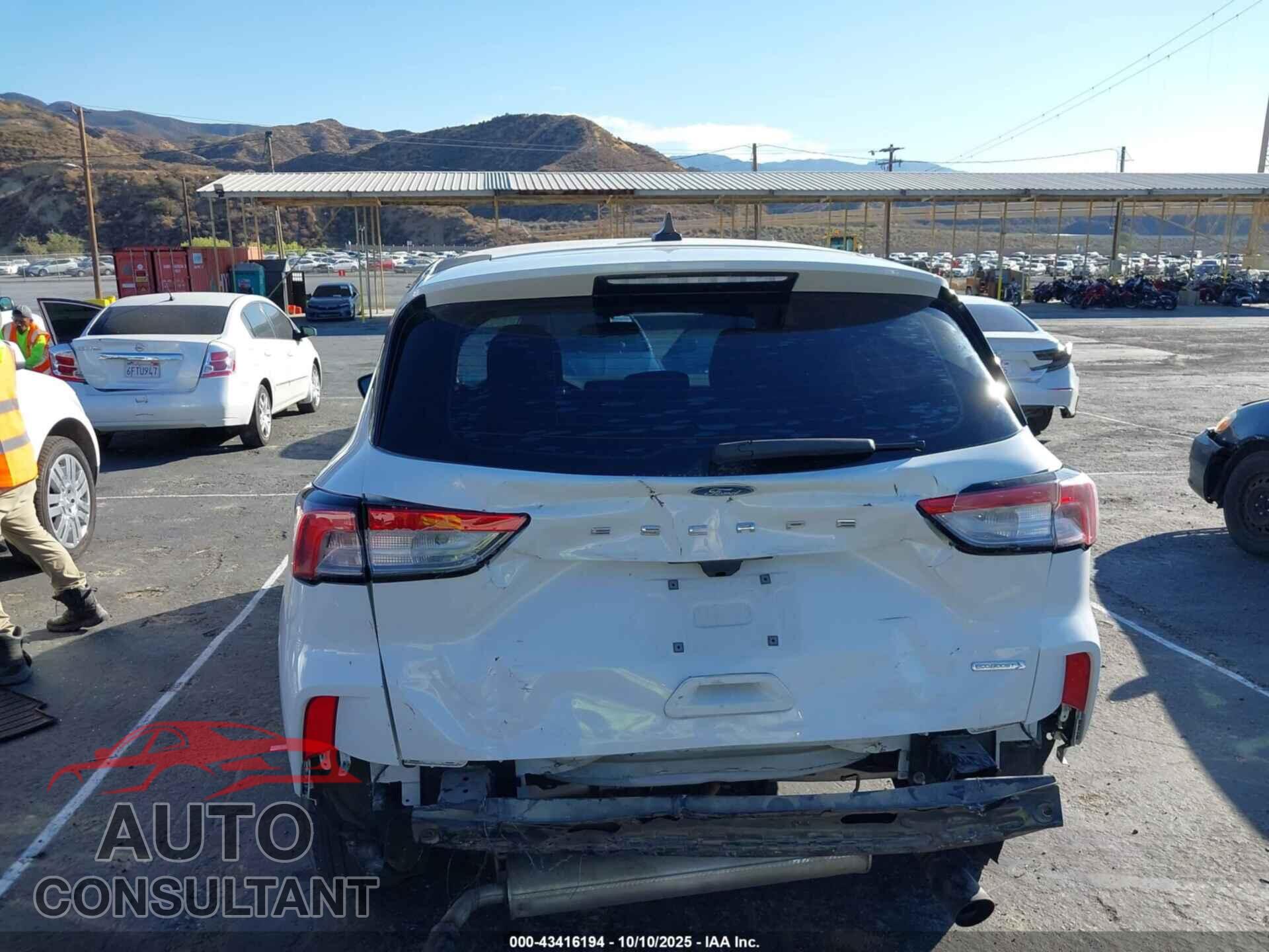 FORD ESCAPE 2020 - 1FMCU0F62LUA35581