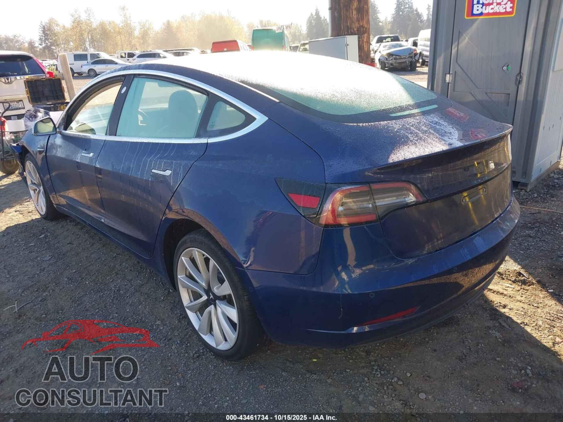 TESLA MODEL 3 2018 - 5YJ3E1EB9JF090153