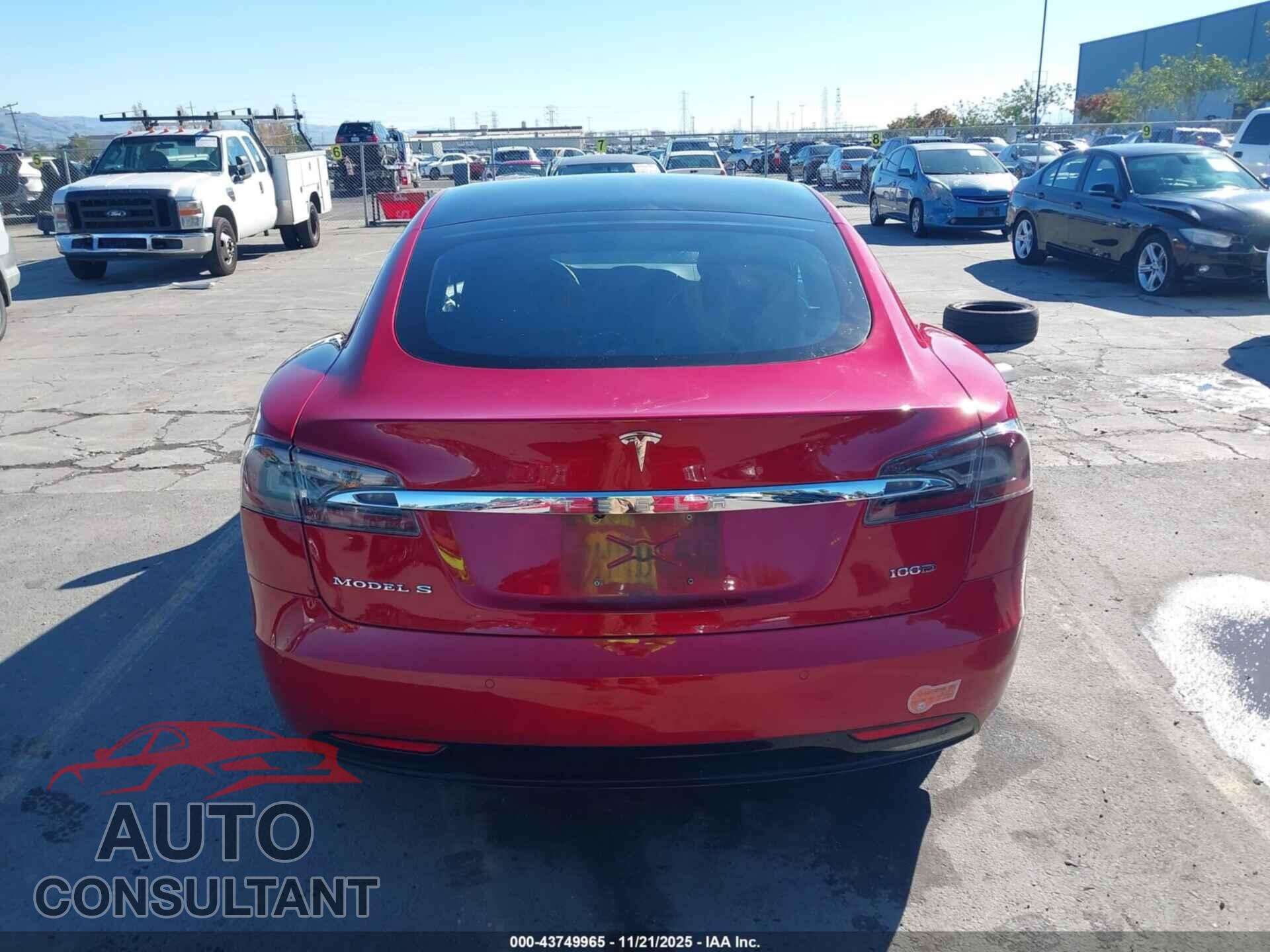 TESLA MODEL S 2018 - 5YJSA1E24JF293359