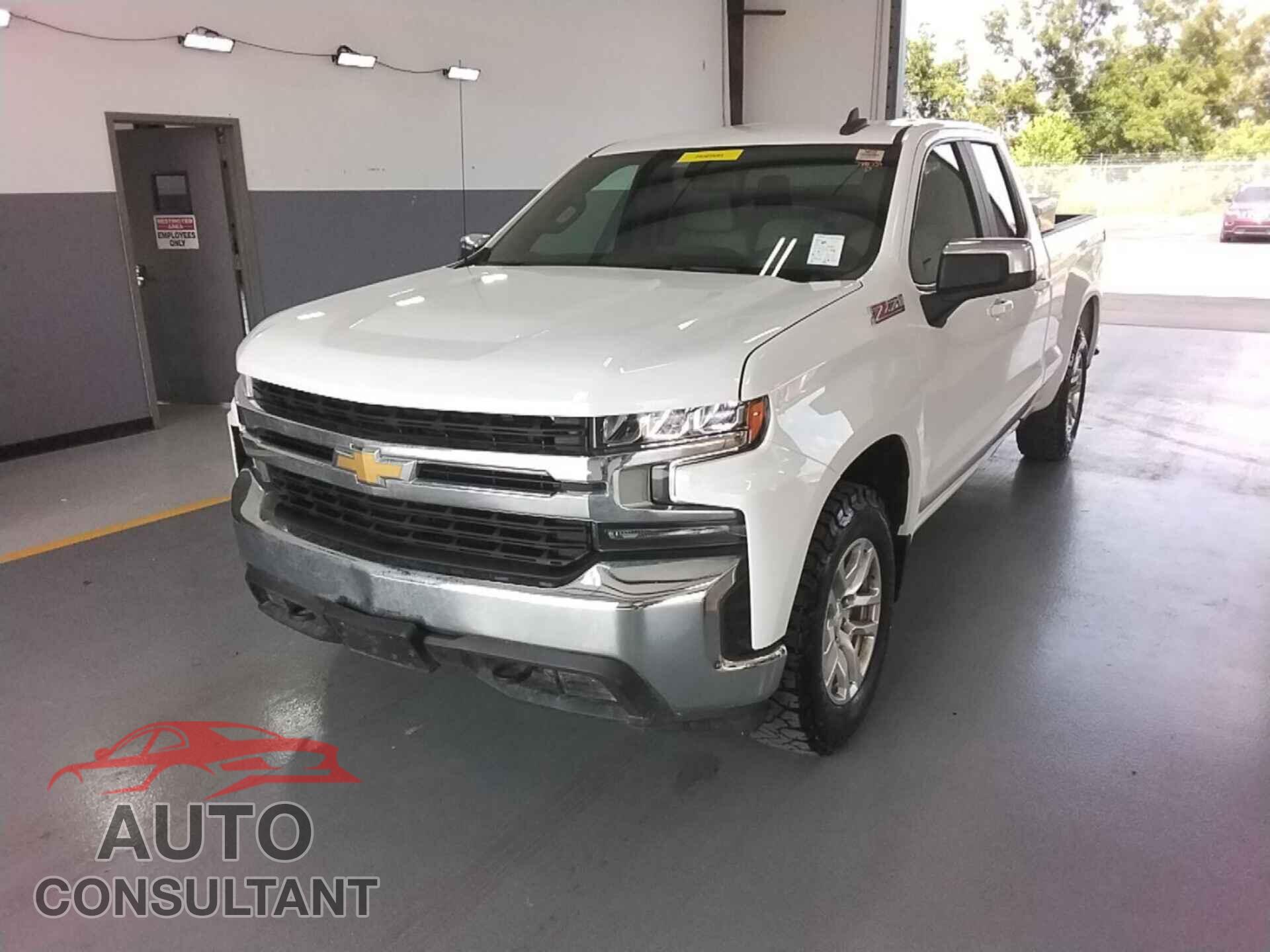 CHEVROLET SILVERADO 2020 - 1GCRYDED3LZ193280